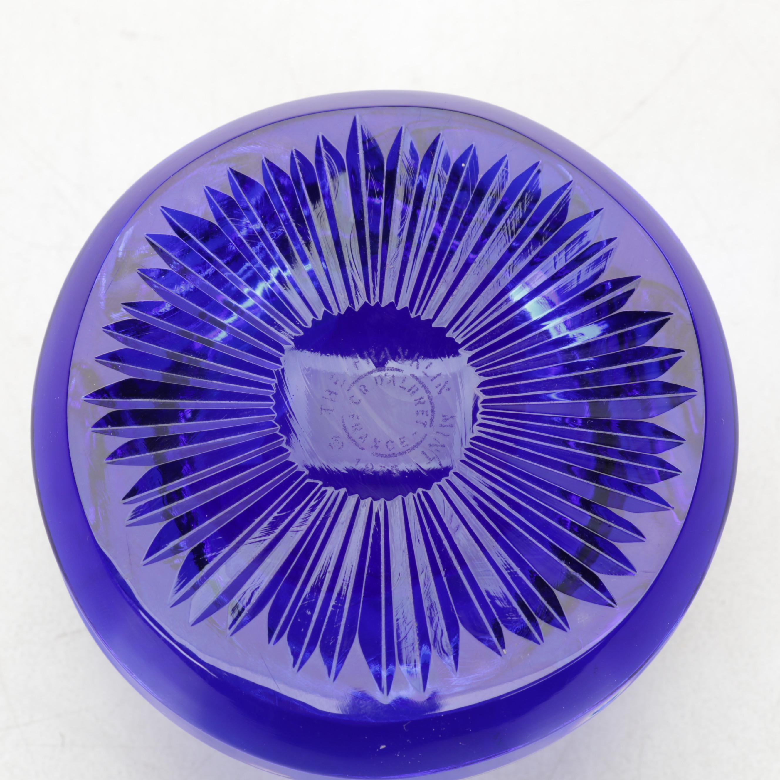 Baccarat For Franklin Mint Cameo Crystal Paperweights With Movado Desk Clock