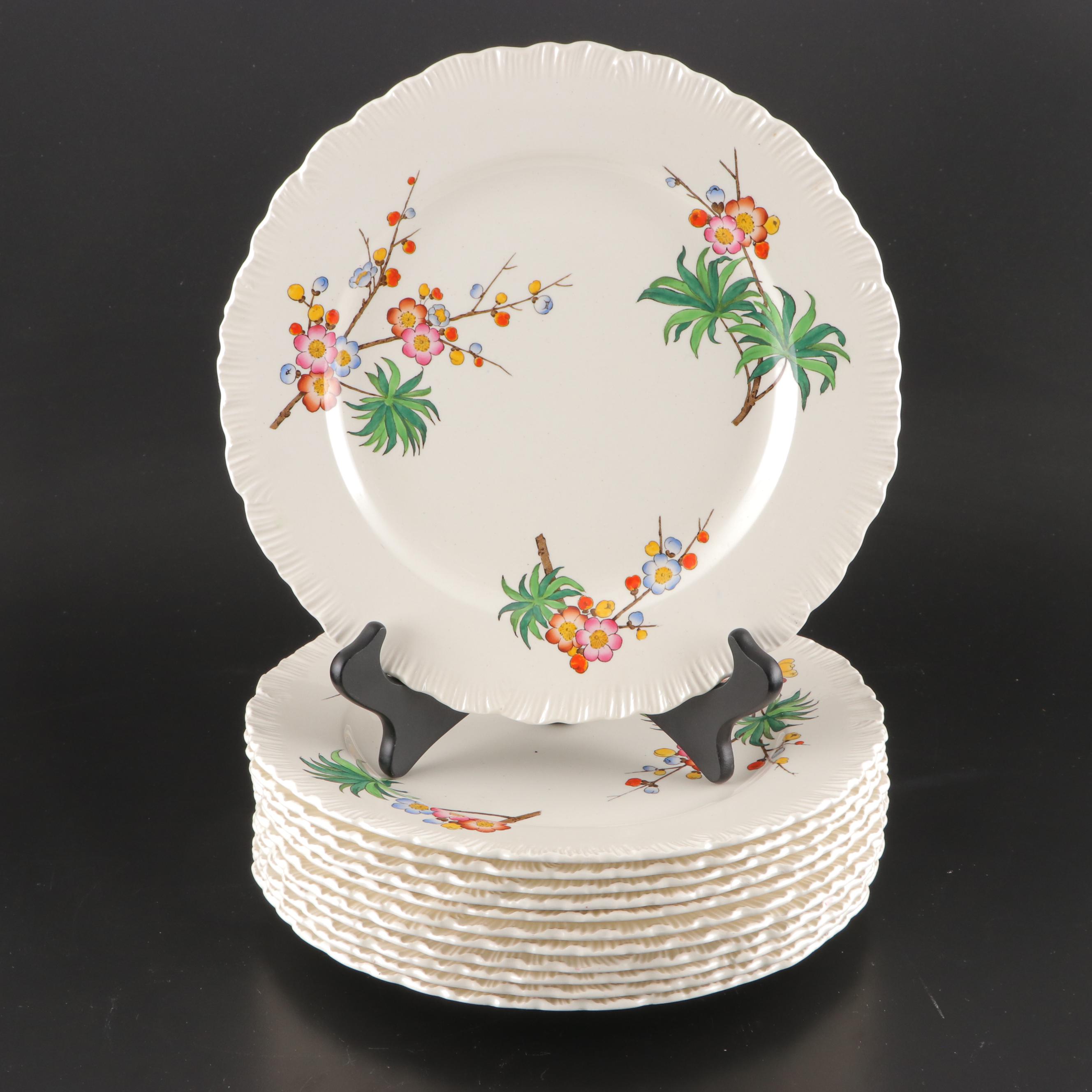 Wedgwood Chinoiserie Shell Edge Stoneware Dinnerware, circa 1926