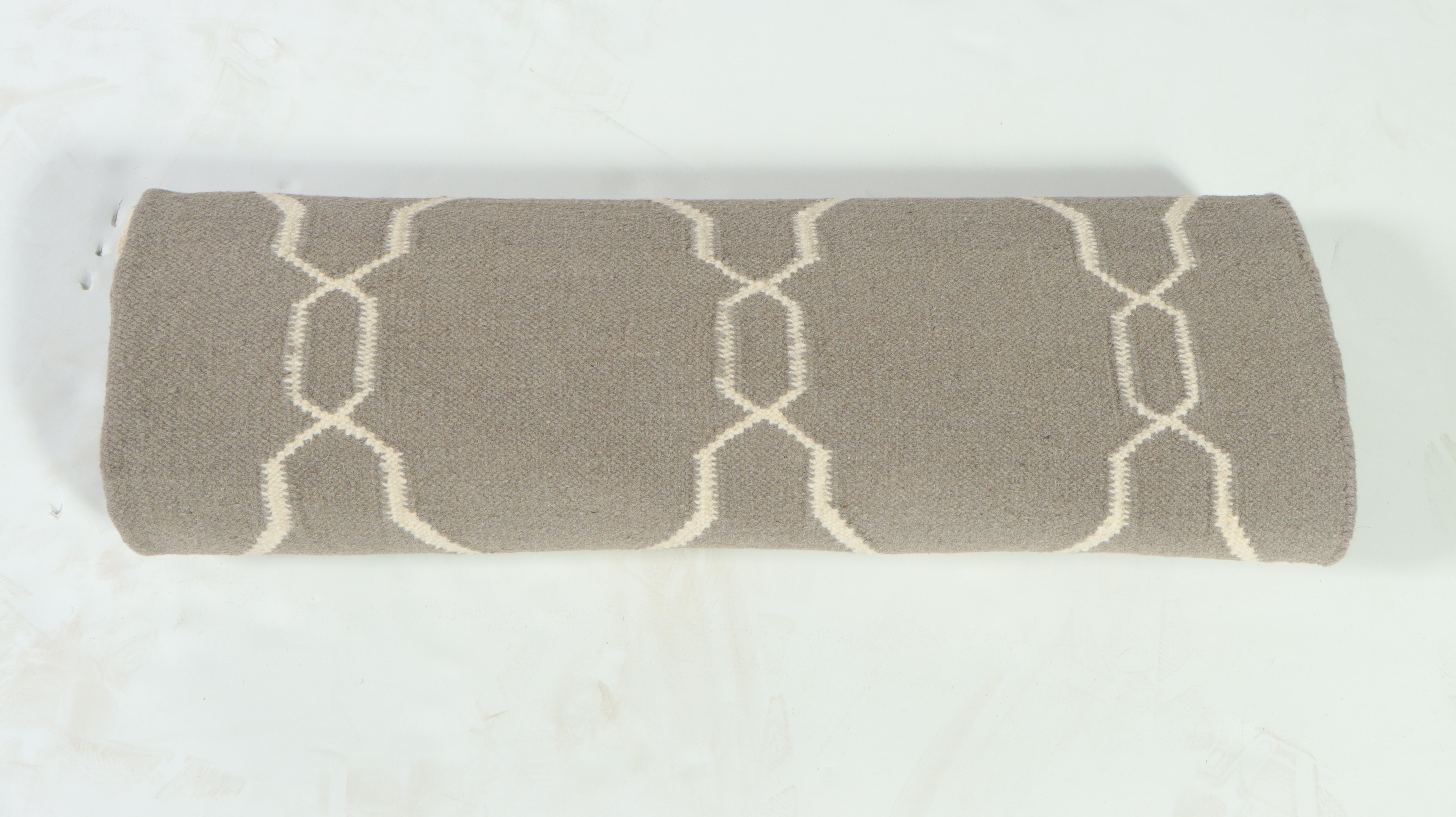 5'1 x 8' Handwoven Indian Dhurrie Area Rug