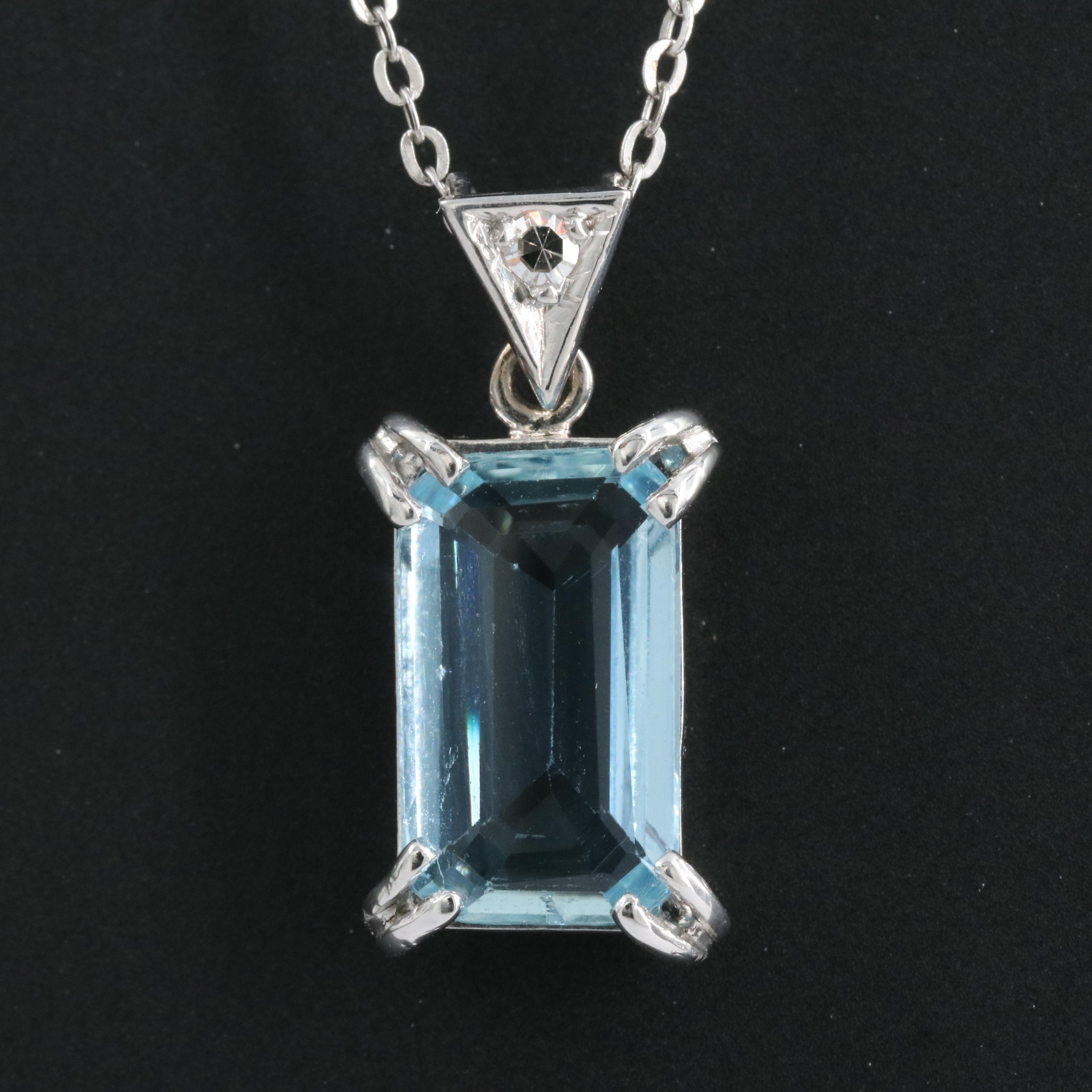 18K Aquamarine and Diamond Pendant Necklace with GIA Report