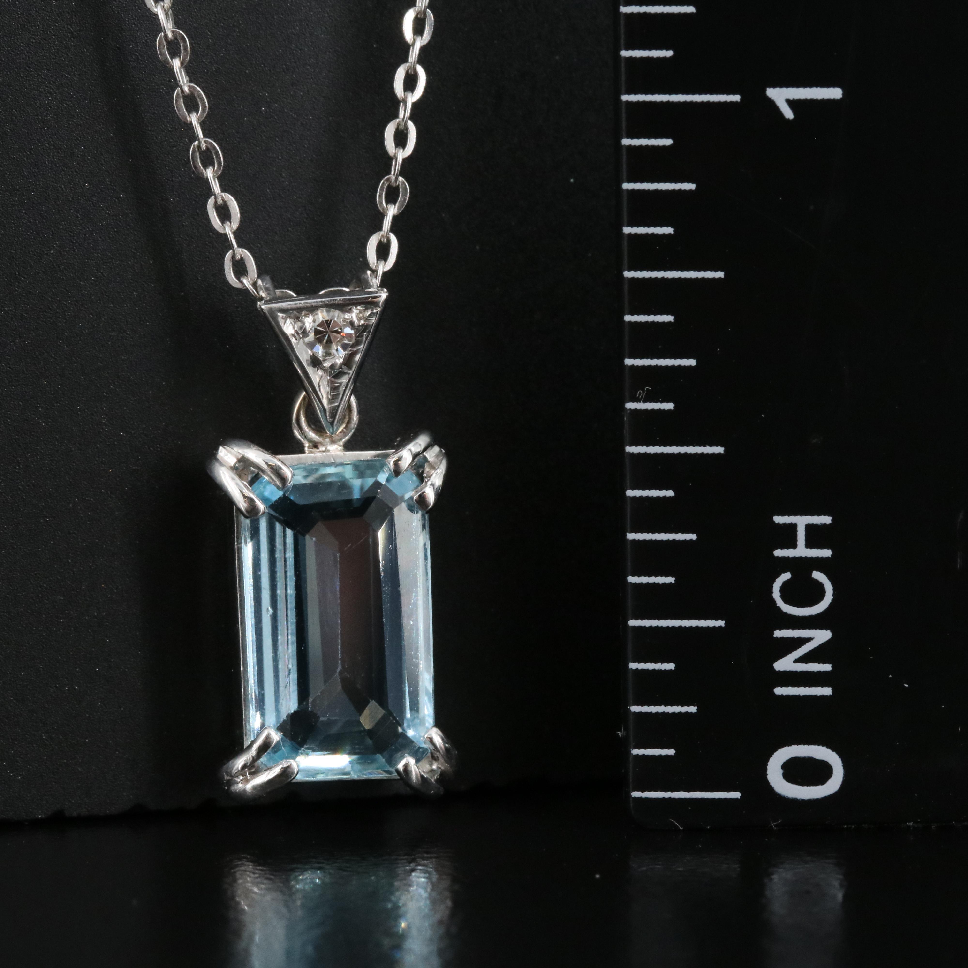 18K Aquamarine and Diamond Pendant Necklace with GIA Report