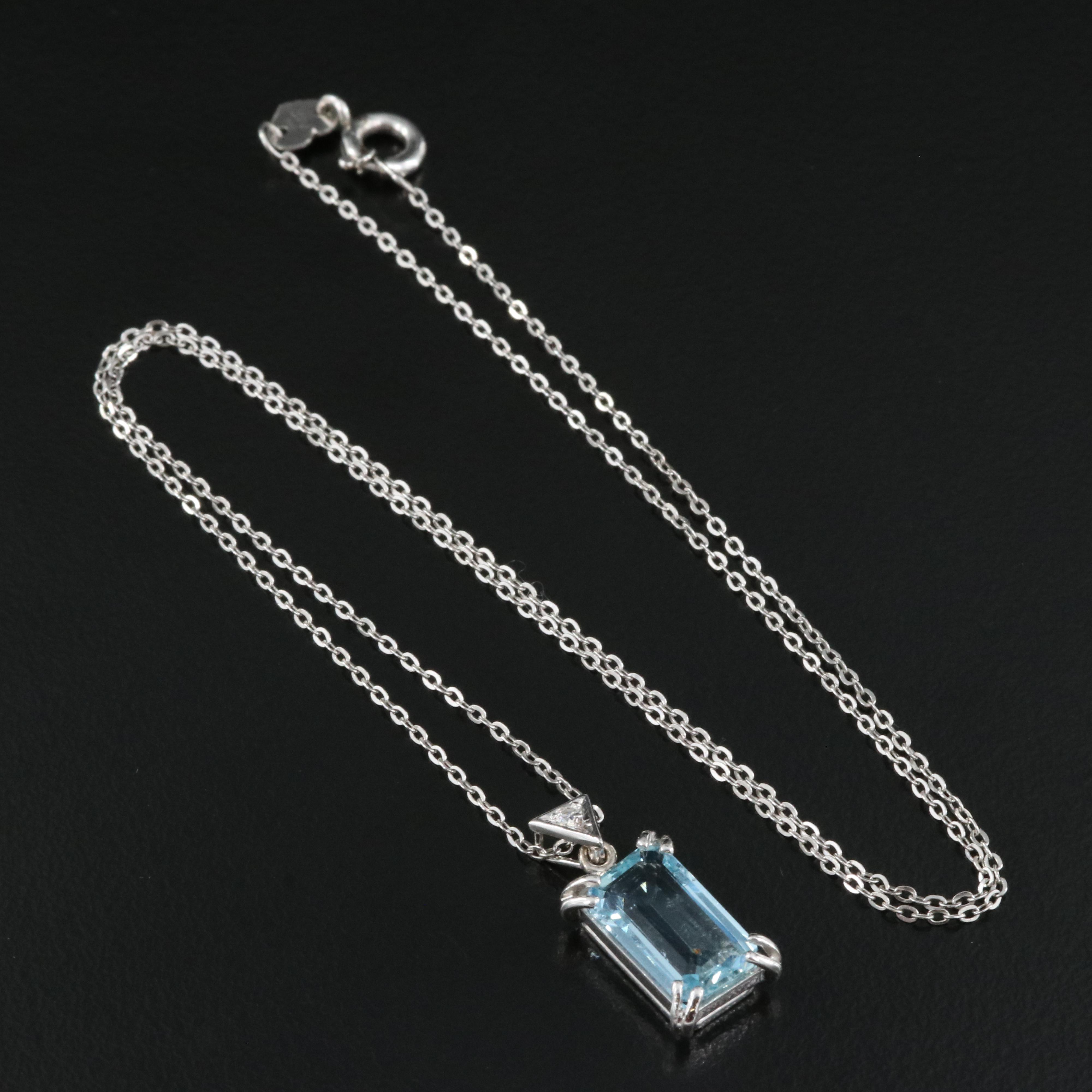 18K Aquamarine and Diamond Pendant Necklace with GIA Report