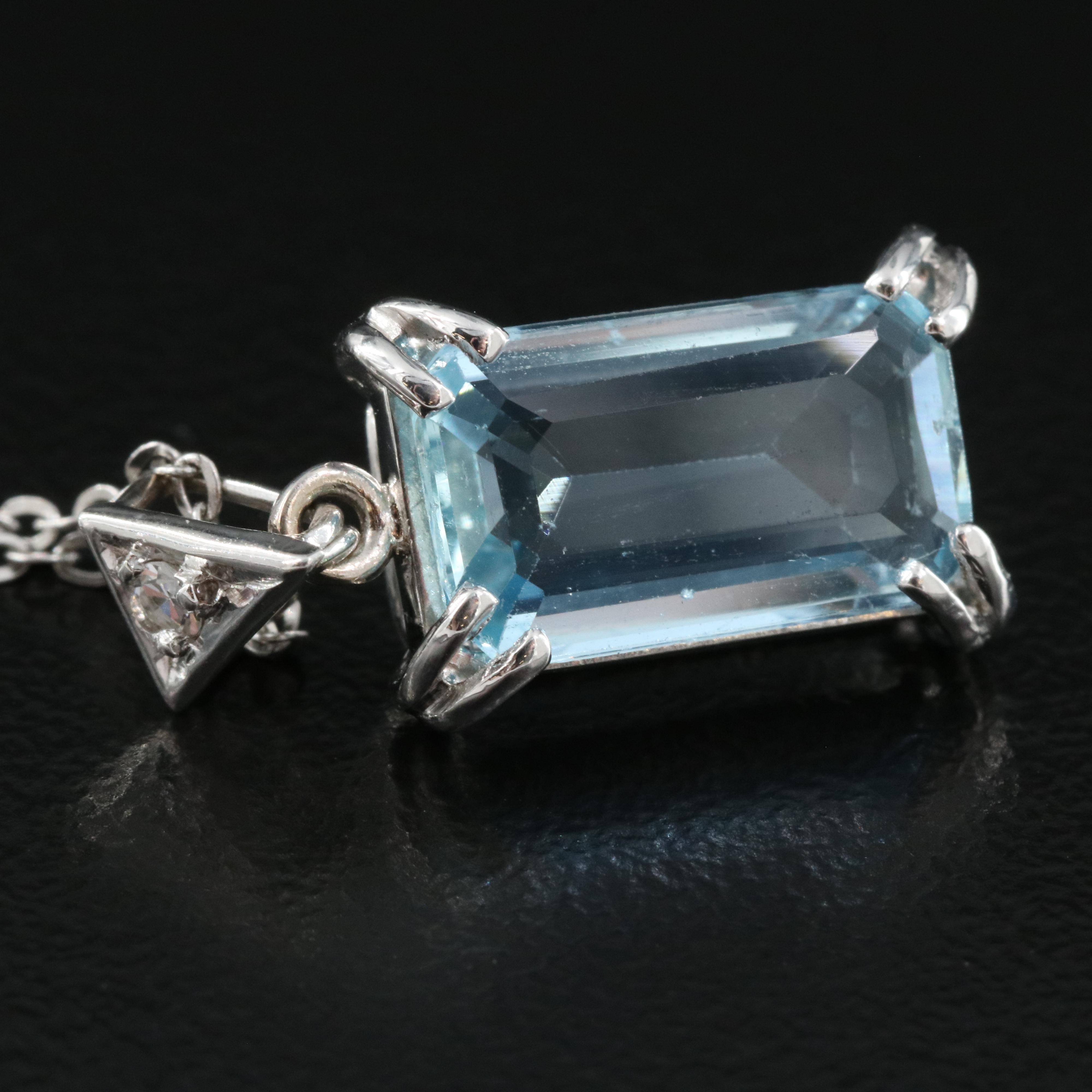 18K Aquamarine and Diamond Pendant Necklace with GIA Report