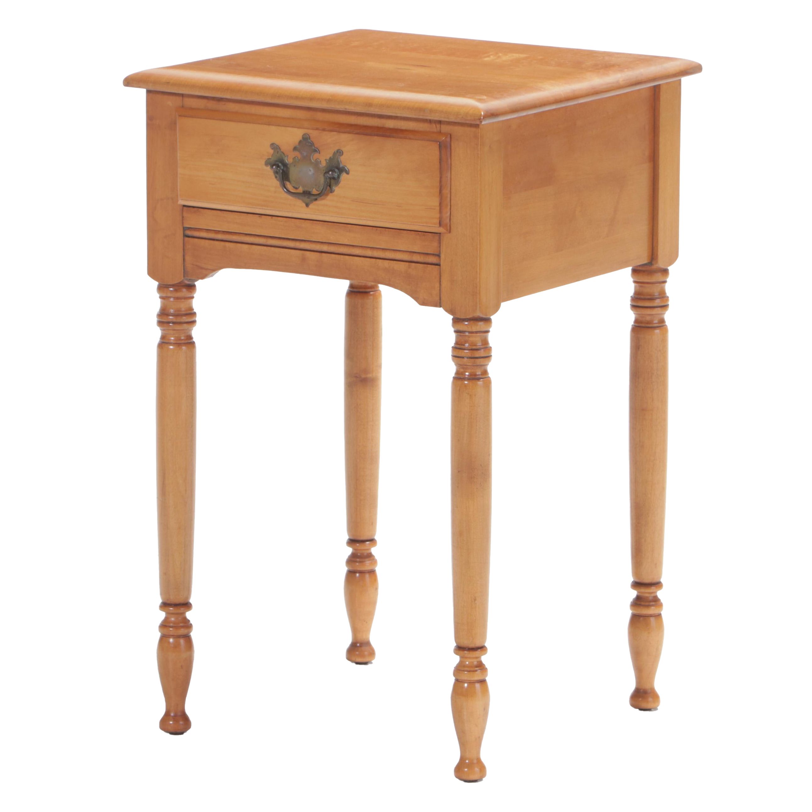 Federal Style Maple Side Table, Mid to Late 20th Century