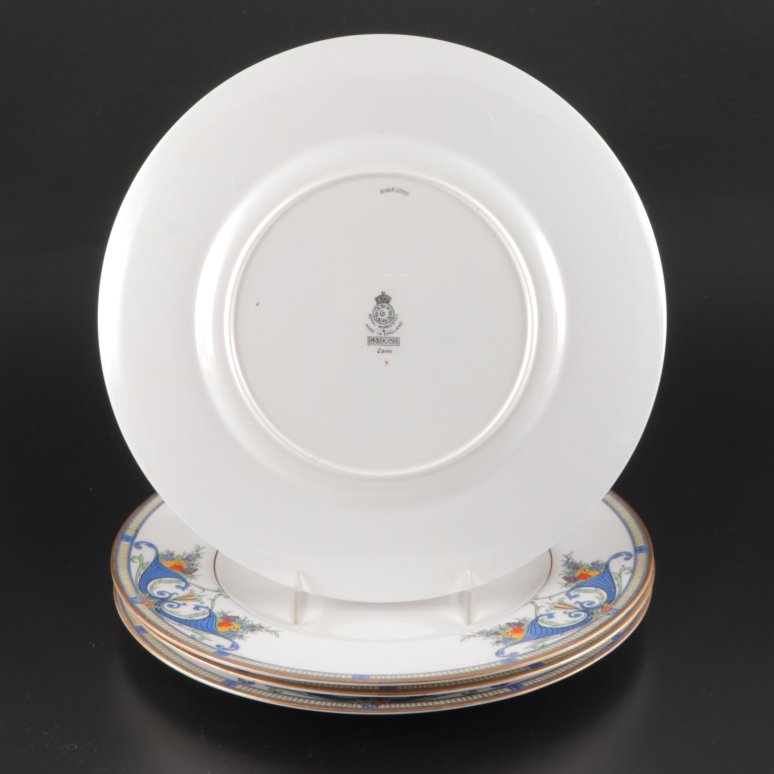 Royal Worcester Porcelain Dinnerware, Early 20th Century