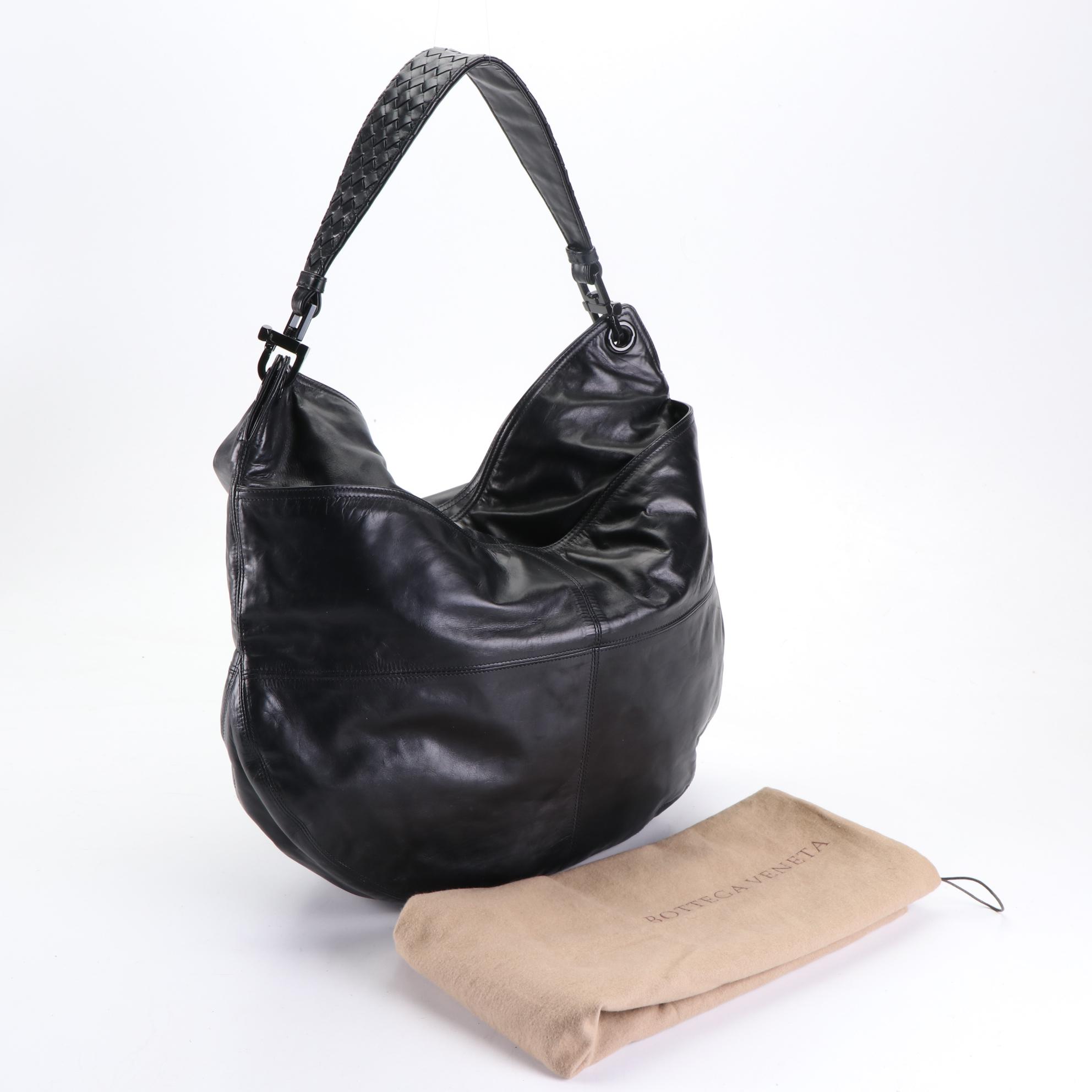 Bottega Veneta Hobo Bag in Leather with Intrecciato Strap