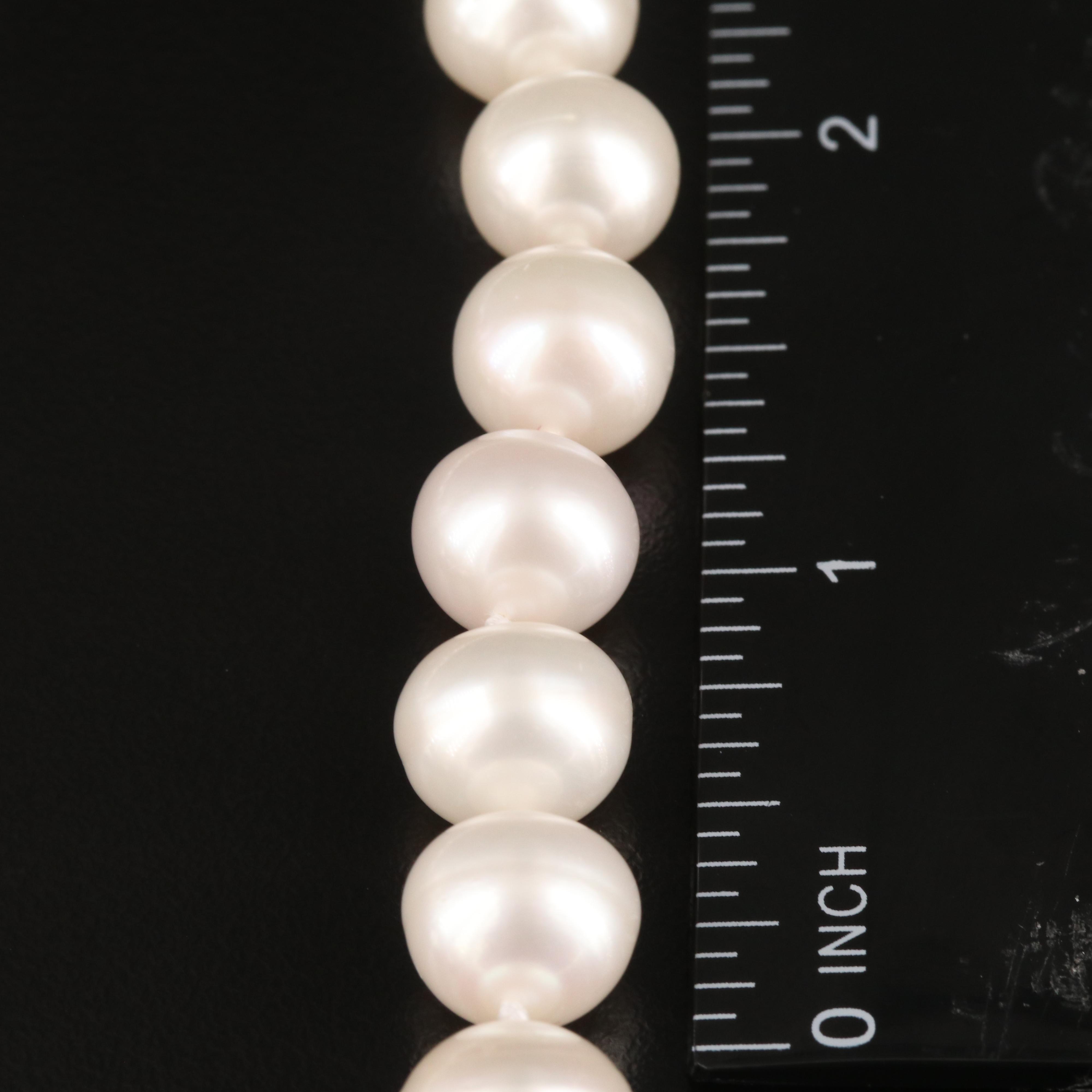 Rope Length Pearl Necklace