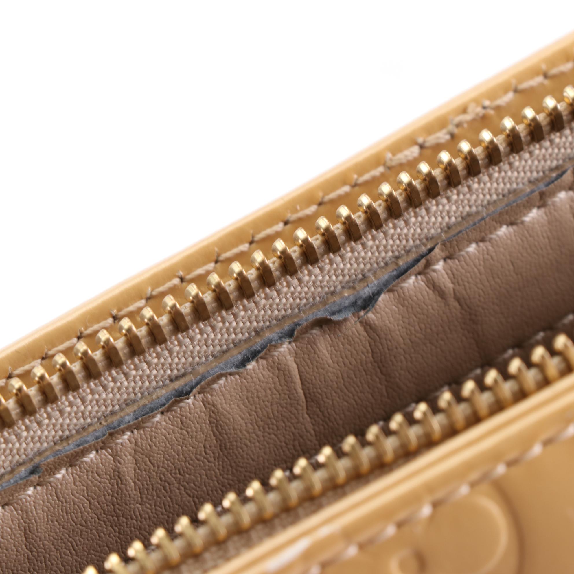 Louis Vuitton Houston bag in Monogram Vernis and Vachetta Leather