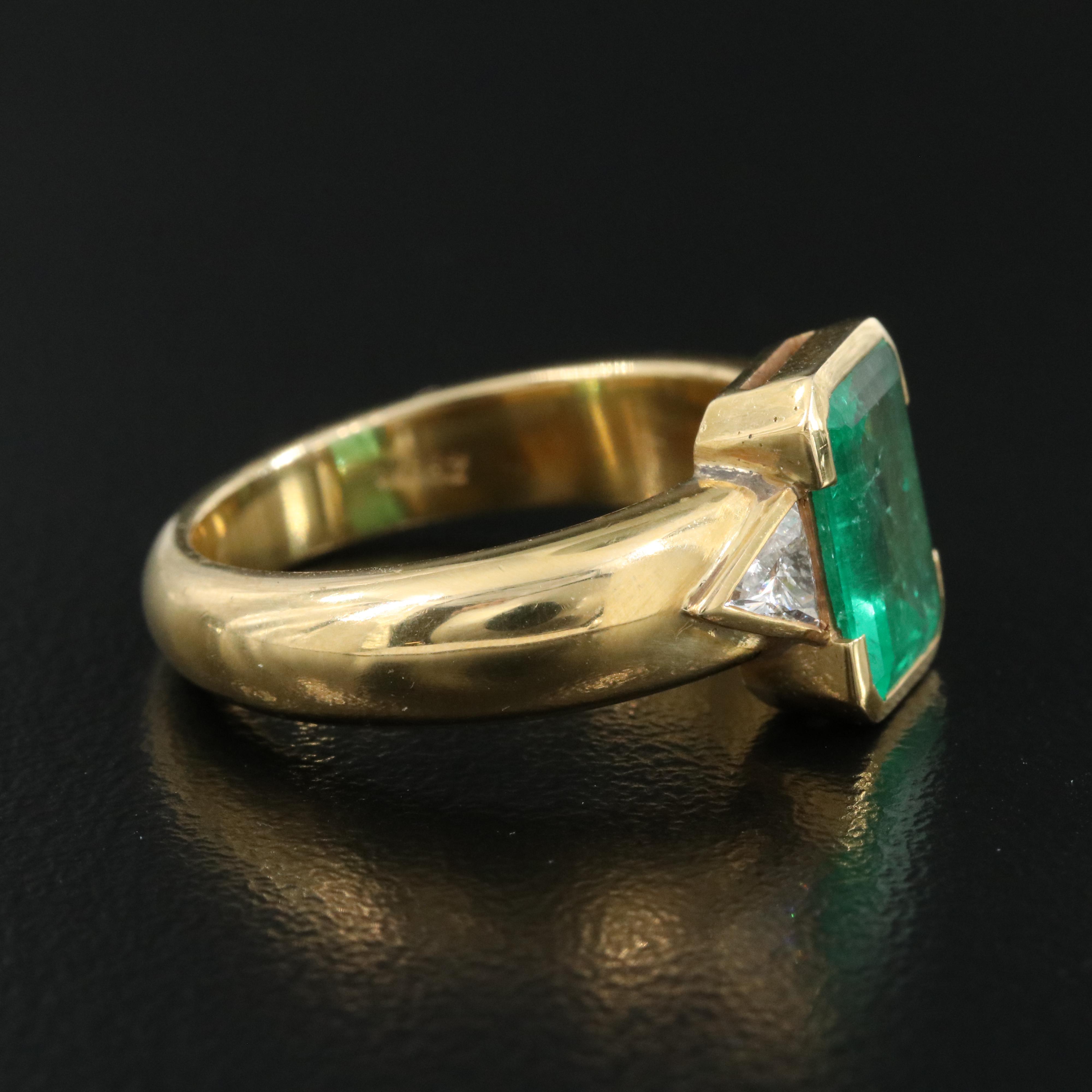 18K 2.11 CT Emerald and Diamond Ring