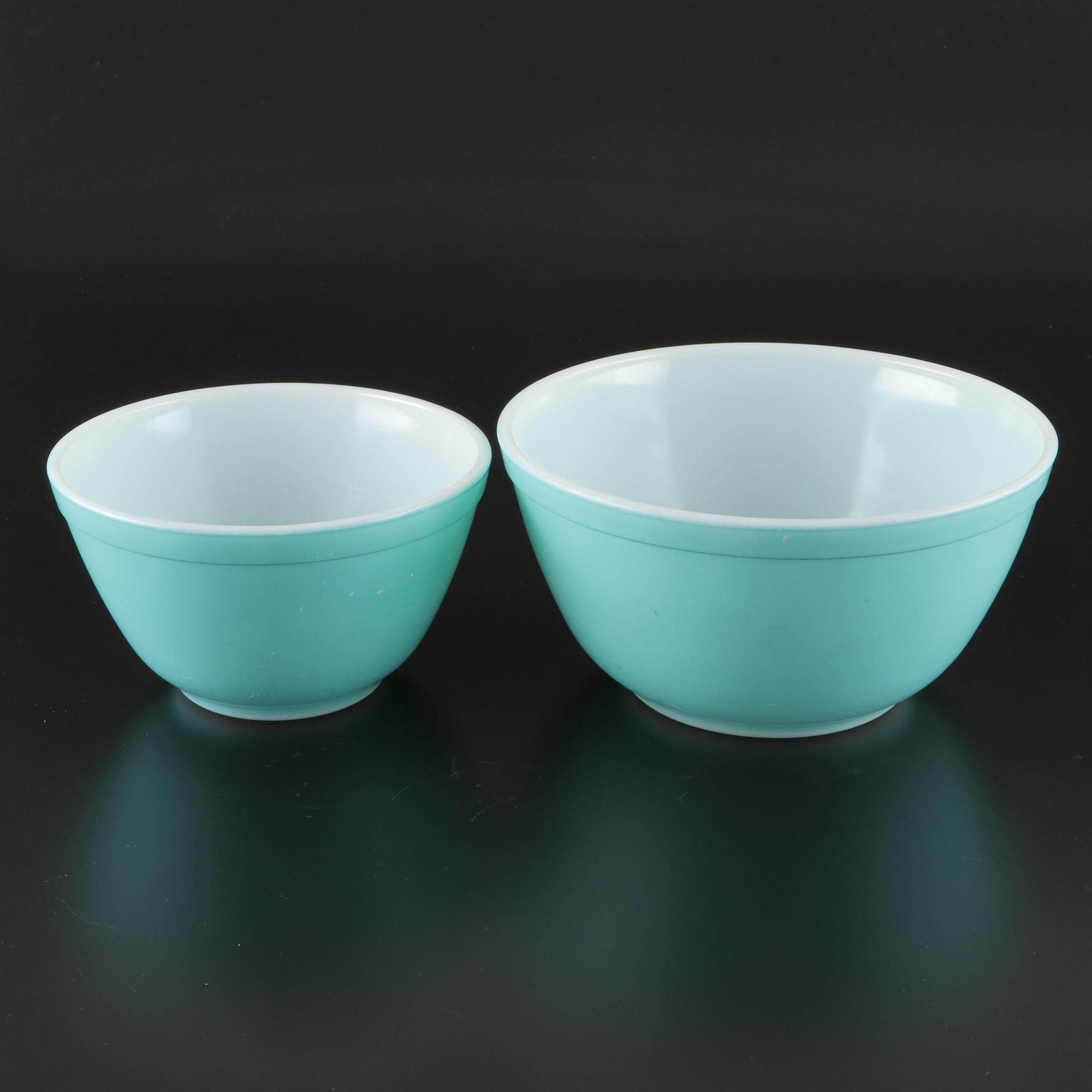 Pyrex Turquoise Mixing Bowls and Round Casserole with Lid, Mid-20th Century