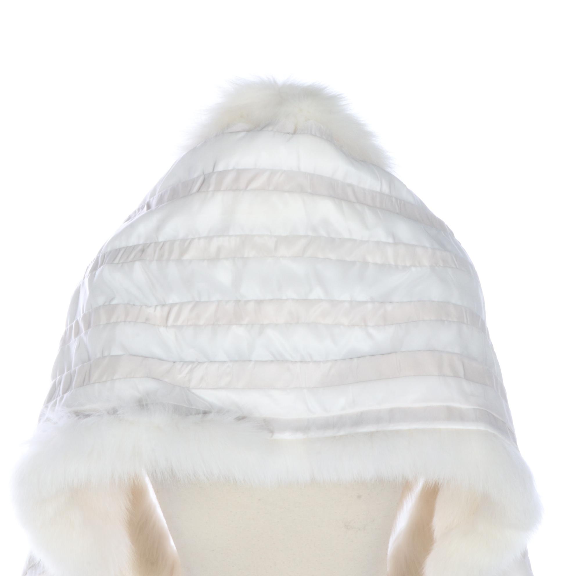 Finnish Fox Fur Wedding Stole from The Fur Vault, New with Tag