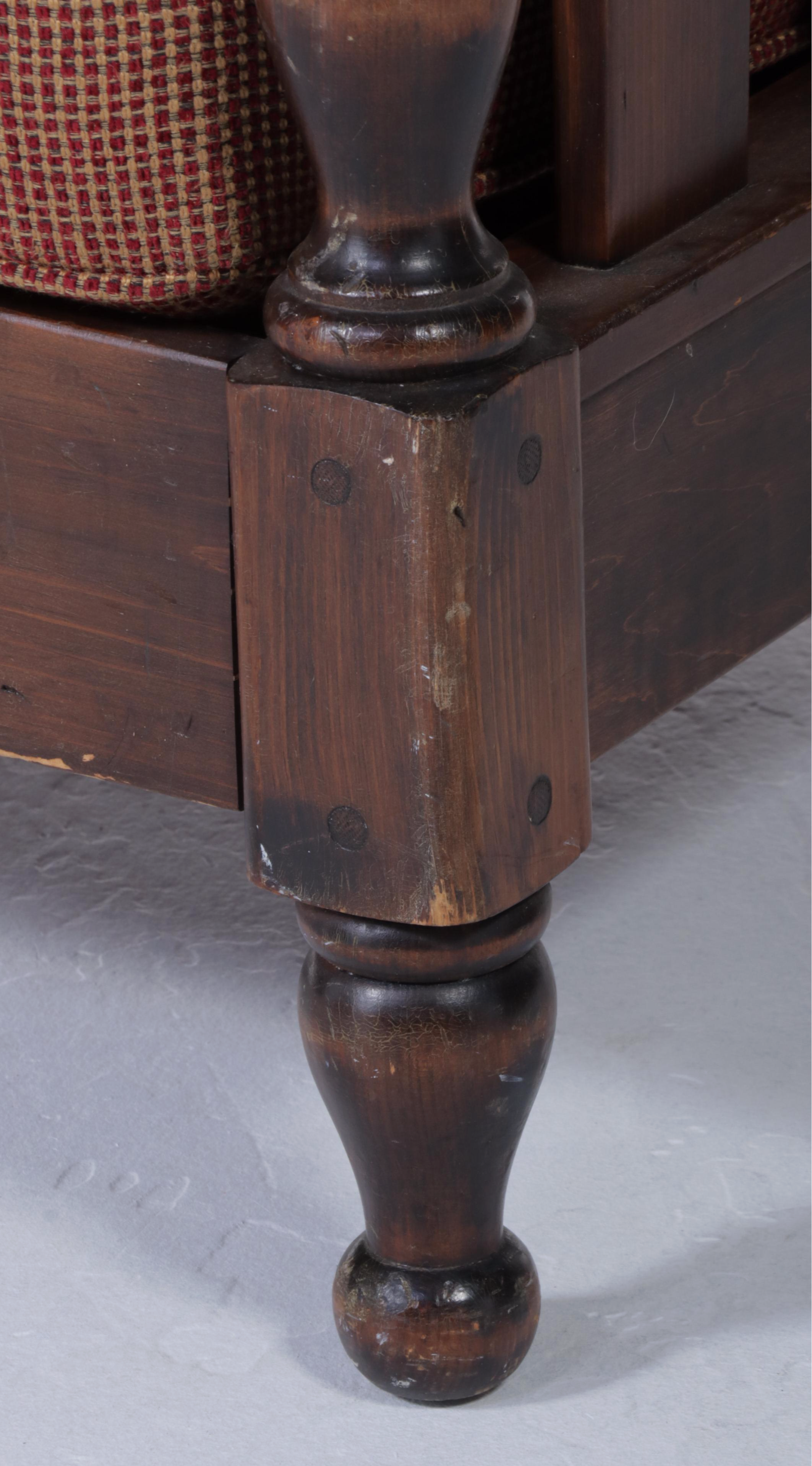 American Colonial Style Pine Daybed, Late 20th Century