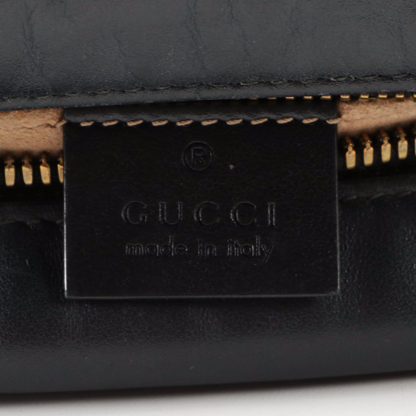 Gucci GG Marmont Shoulder Bag in Chevron Matelessé Leather