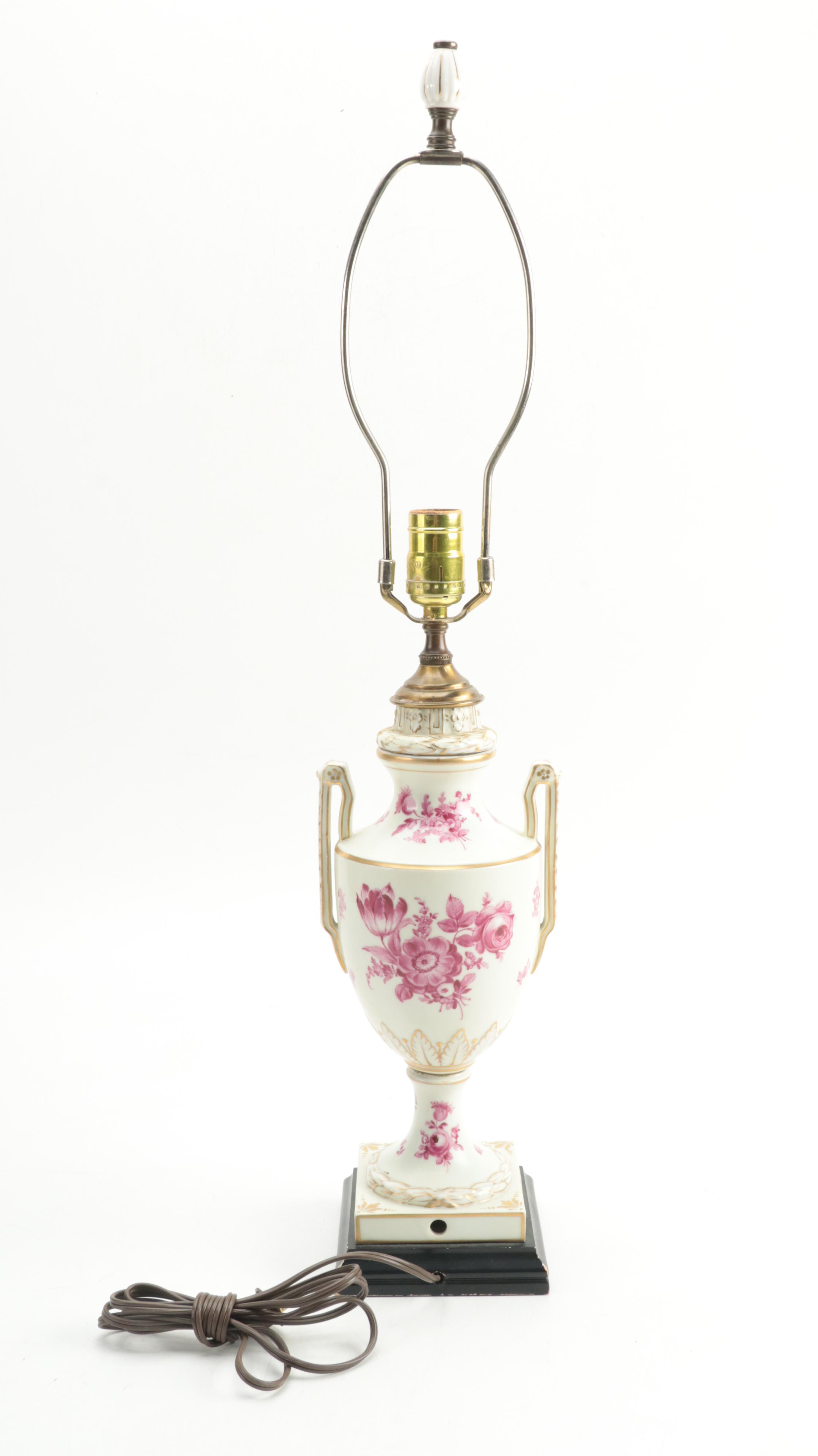 French Hand-Painted Porcelain Toile du Jouy Style Urn Table Lamp