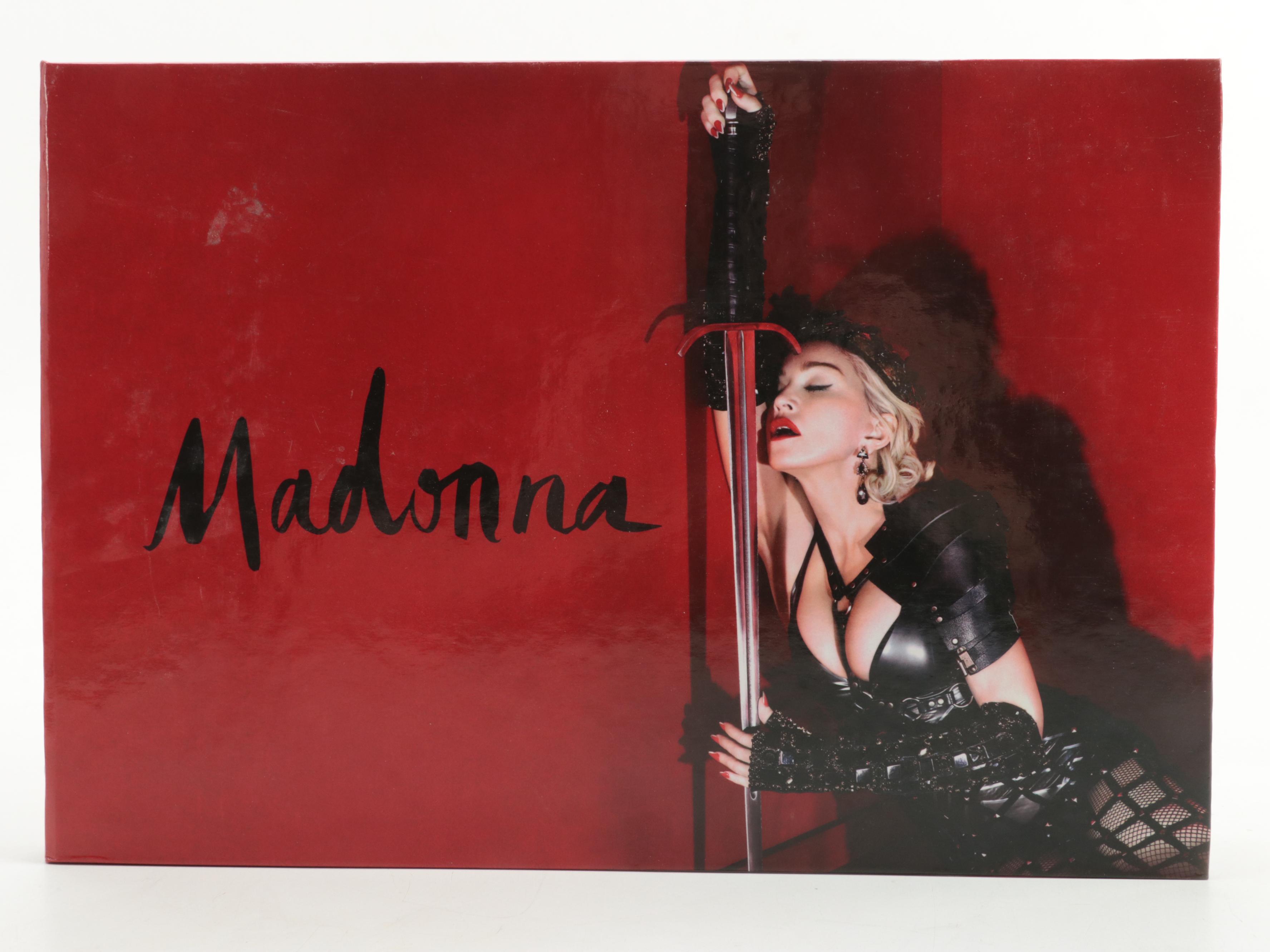 "Nashville's Grand Ole Opry: The First Fifty Years" by Jack Hurst and More