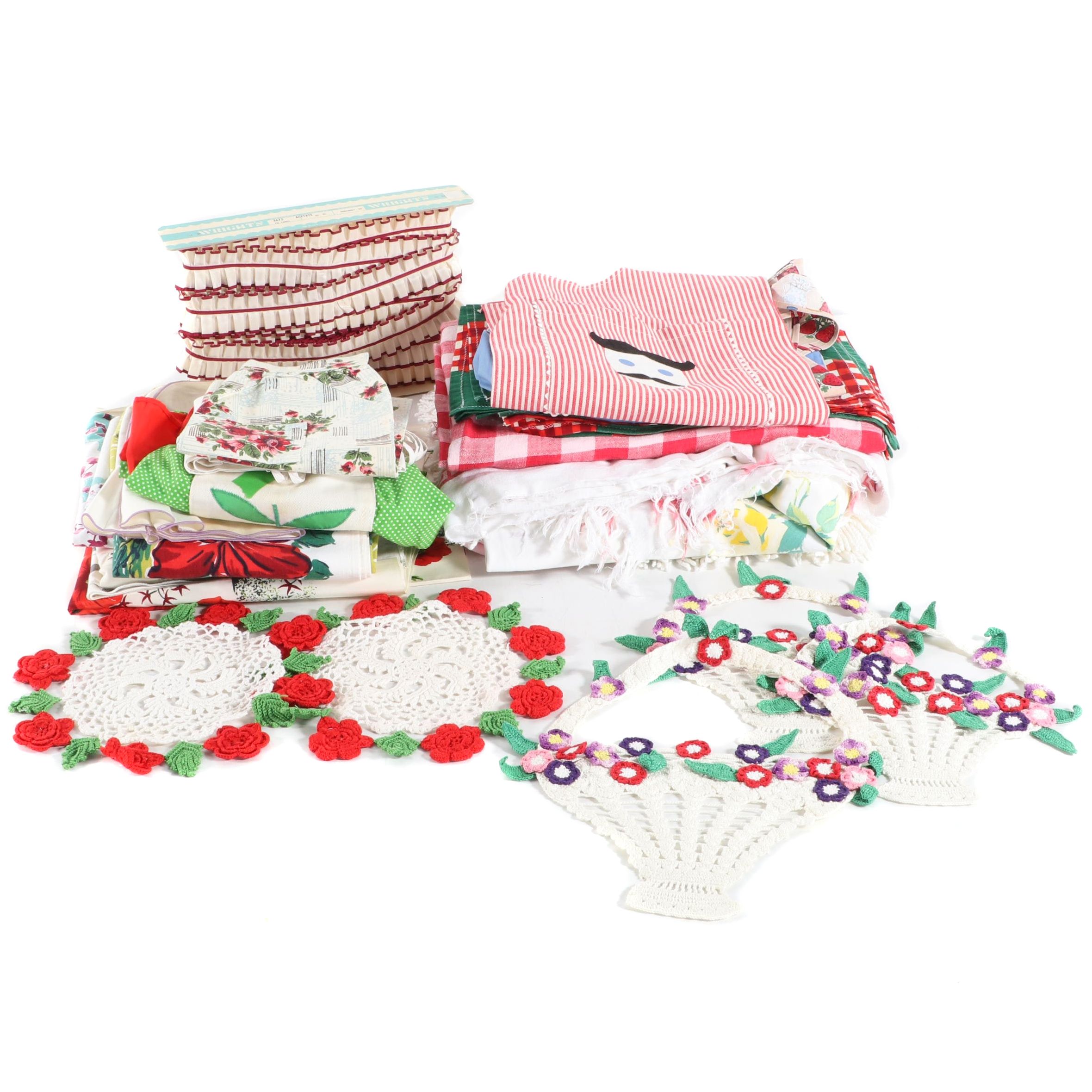 California Hand Prints Red Floral Tablecloth with Other Table Linens, Trim