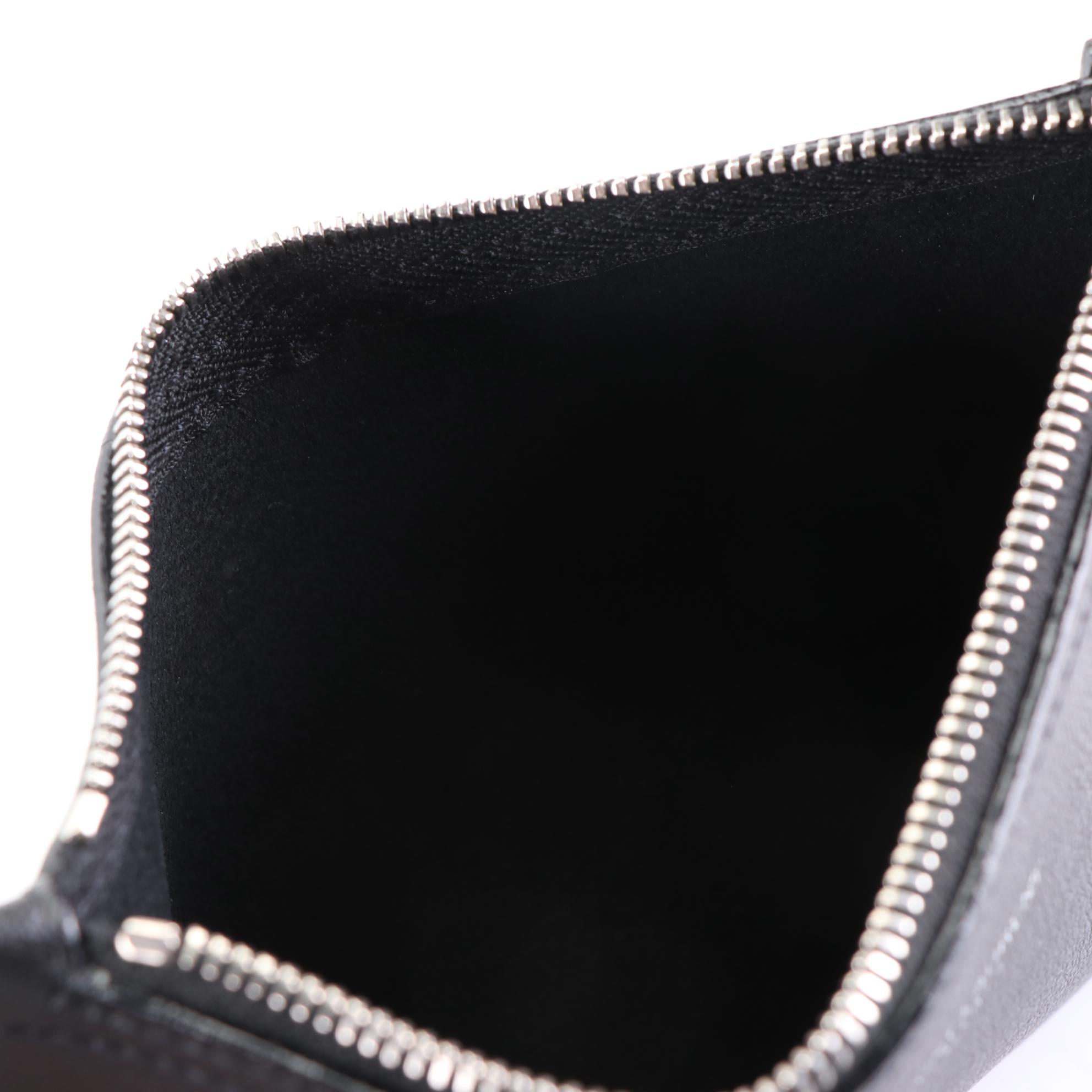 Saint Laurent Shopper Tote in Black Leather with Zip Pouch