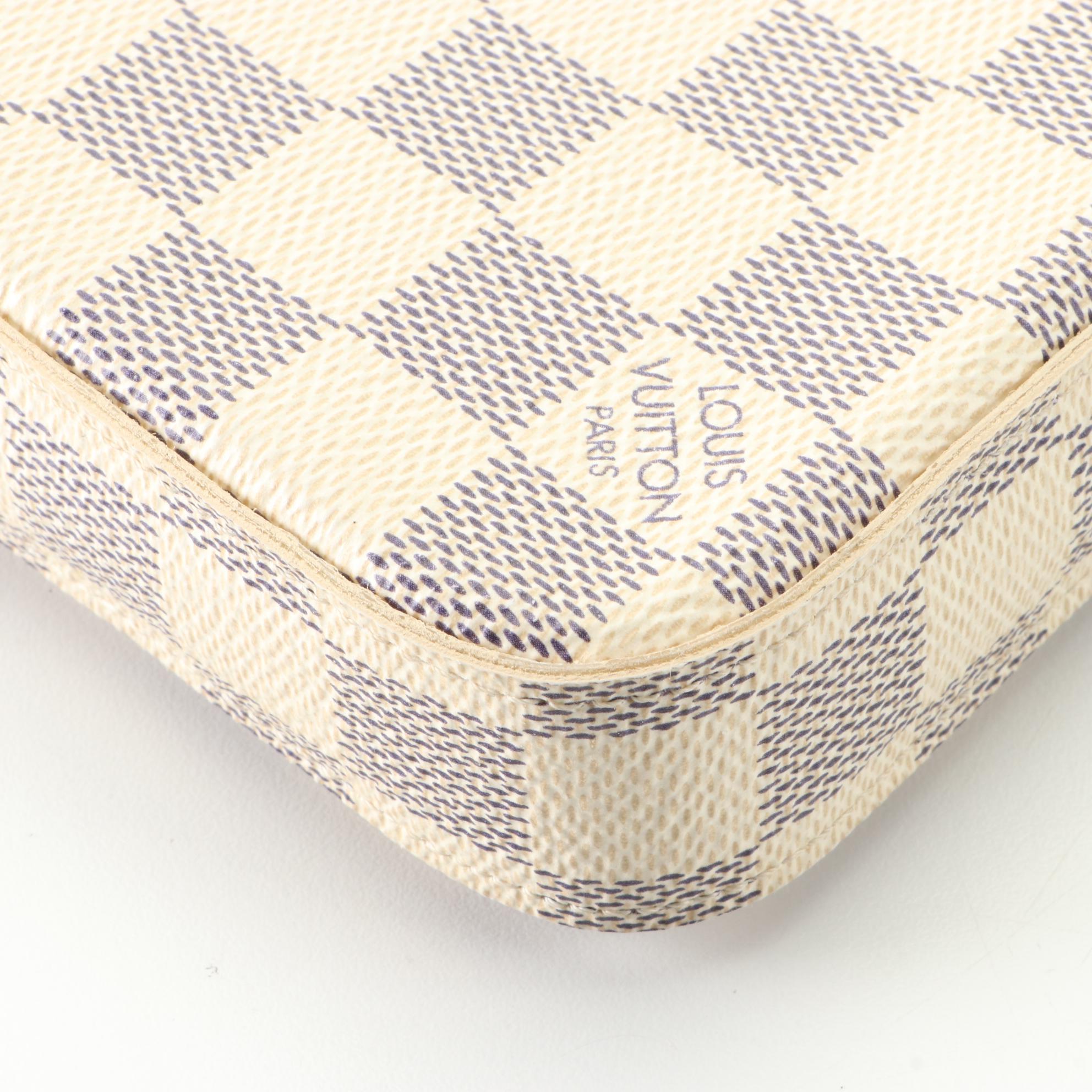 Louis Vuitton Félicie Pochette in Damier Azur Canvas