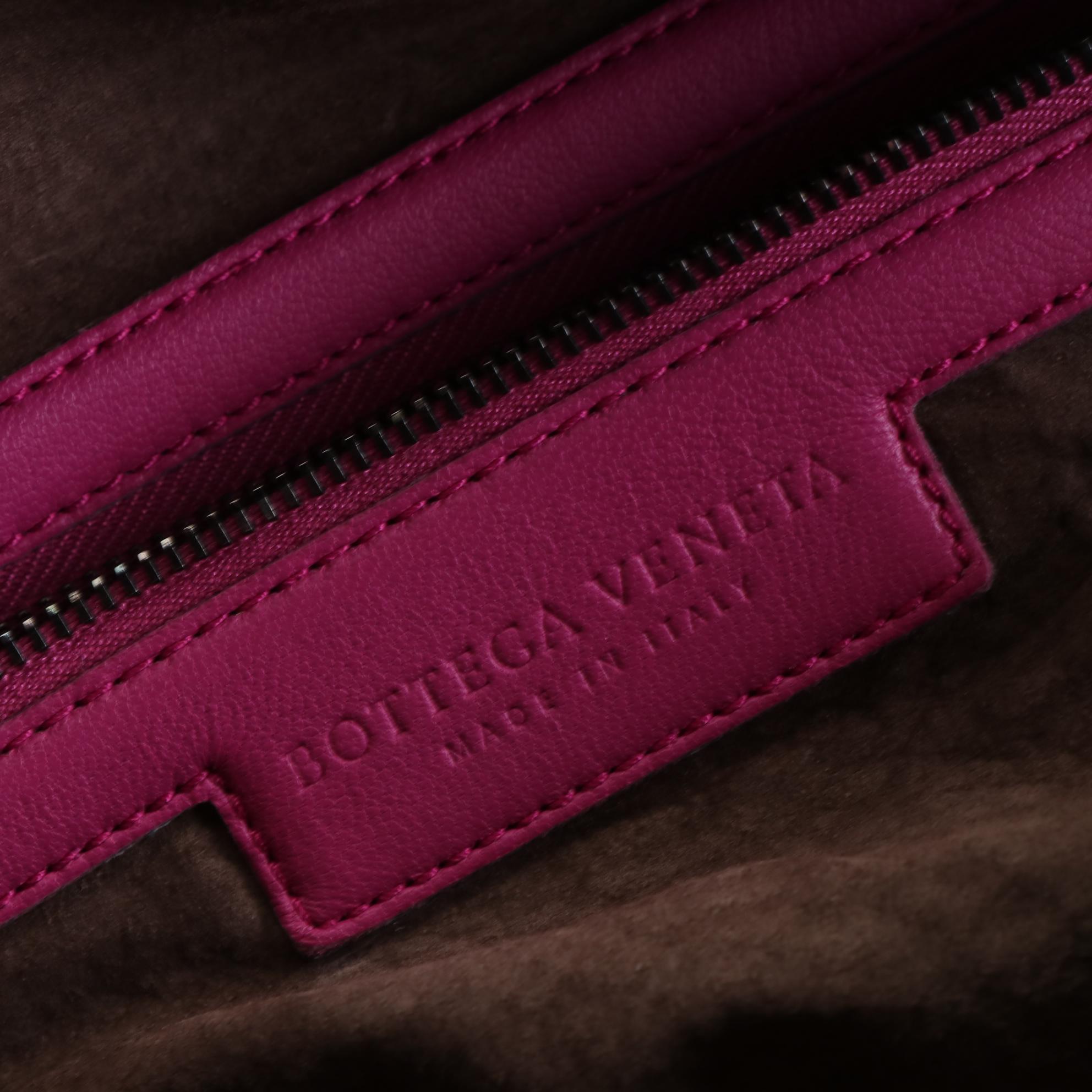 Bottega Veneta Medium Montaigne Shoulder Bag in Pink Intrecciato Leather