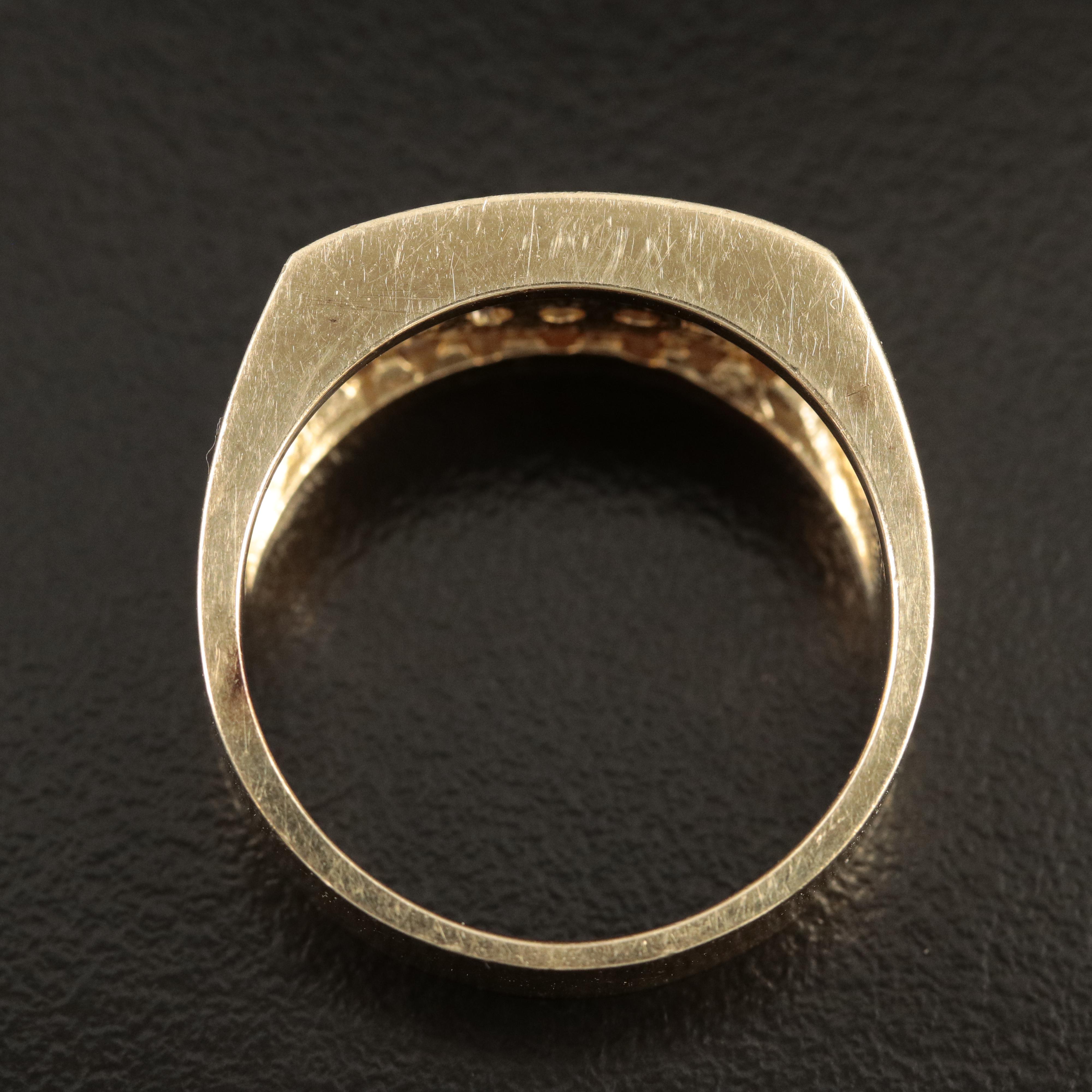 10K 0.84 CTW Diamond Ring