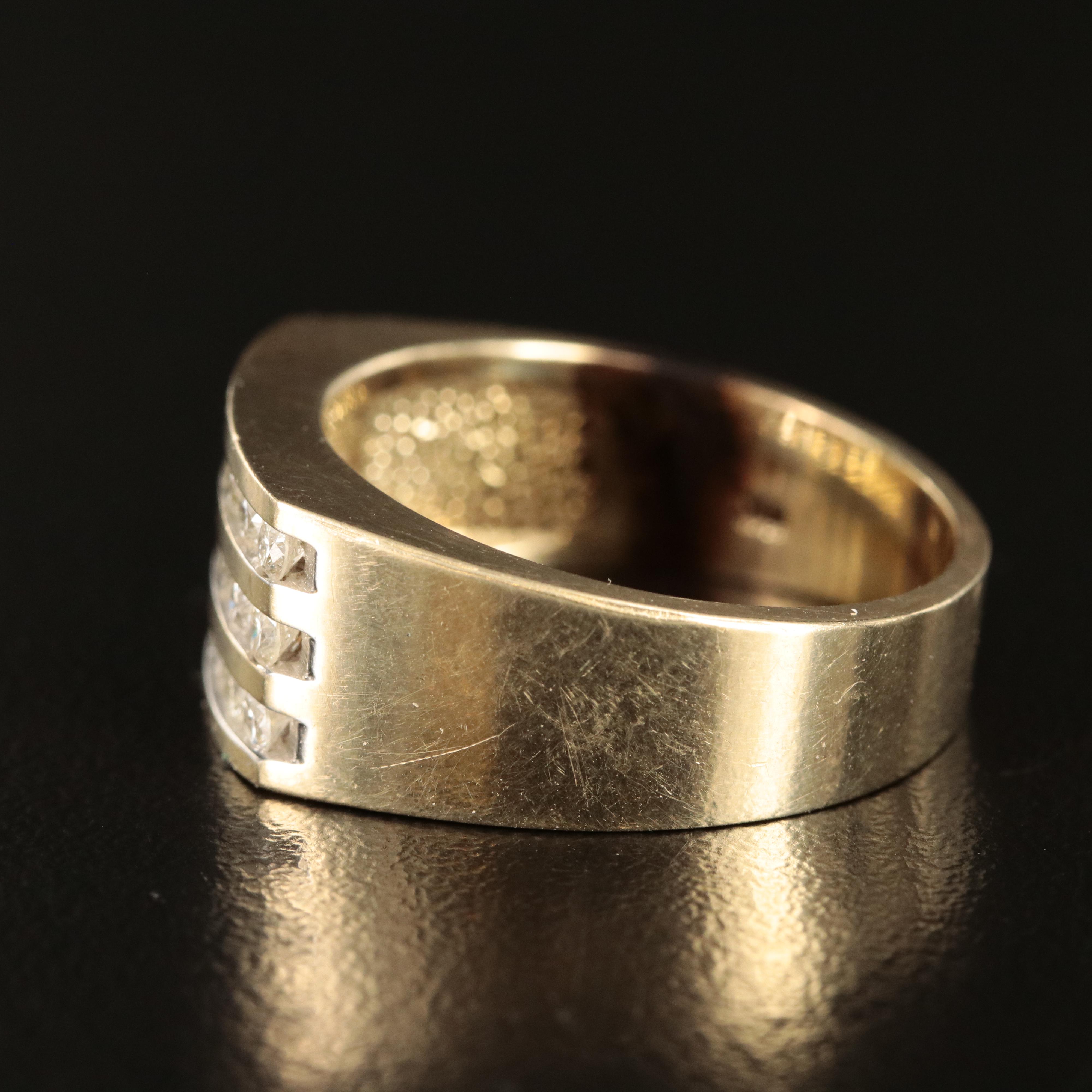 10K 0.84 CTW Diamond Ring