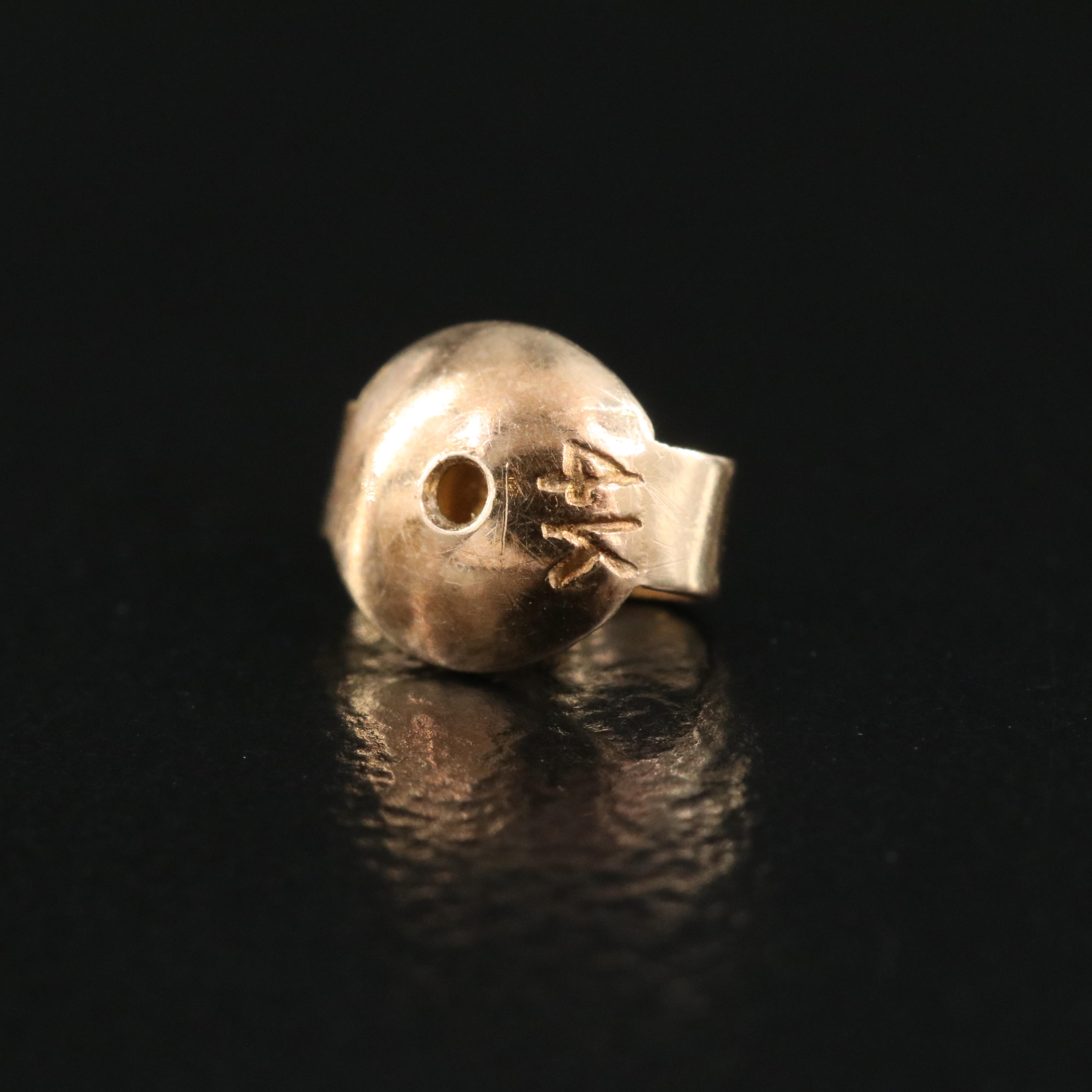 18K Emerald Stud Earrings