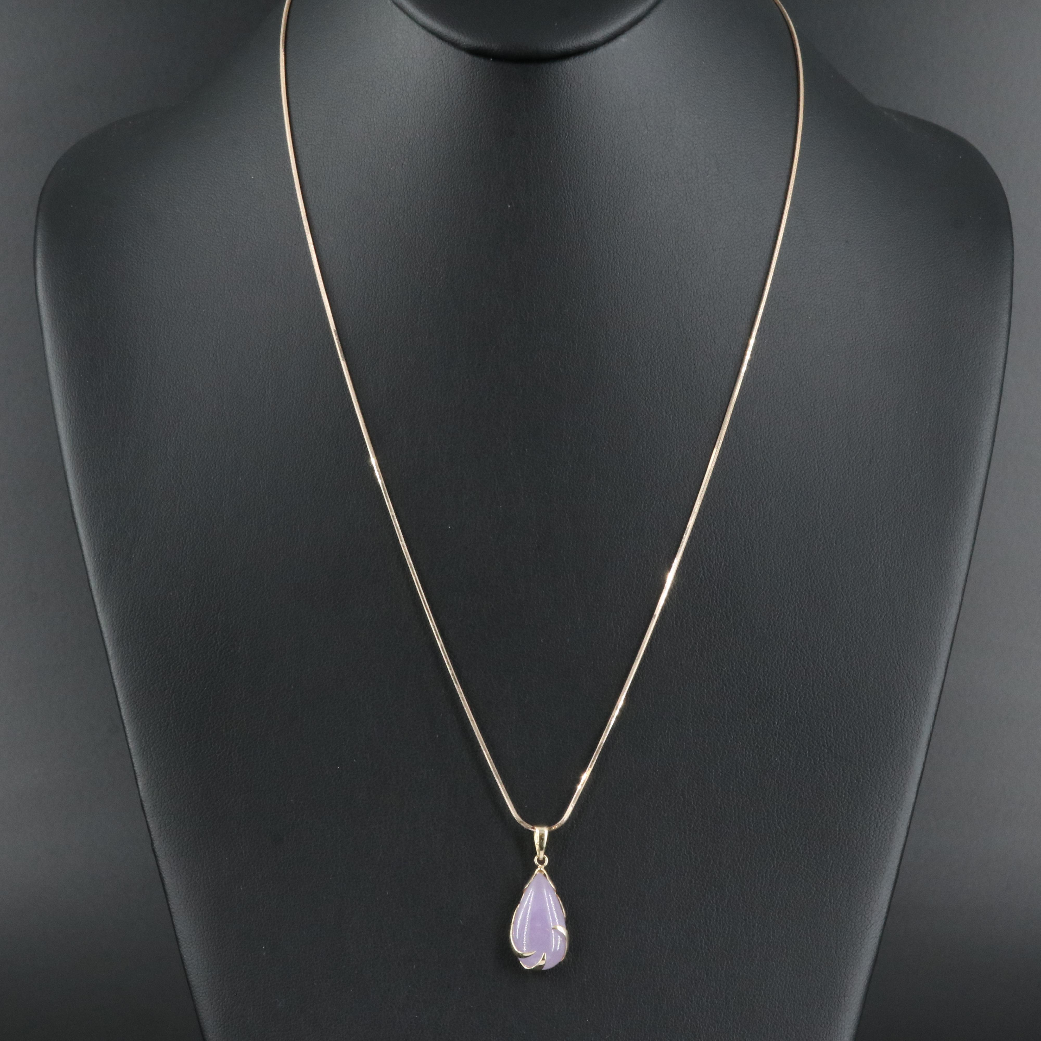 14K Jadeite Pendant Necklace