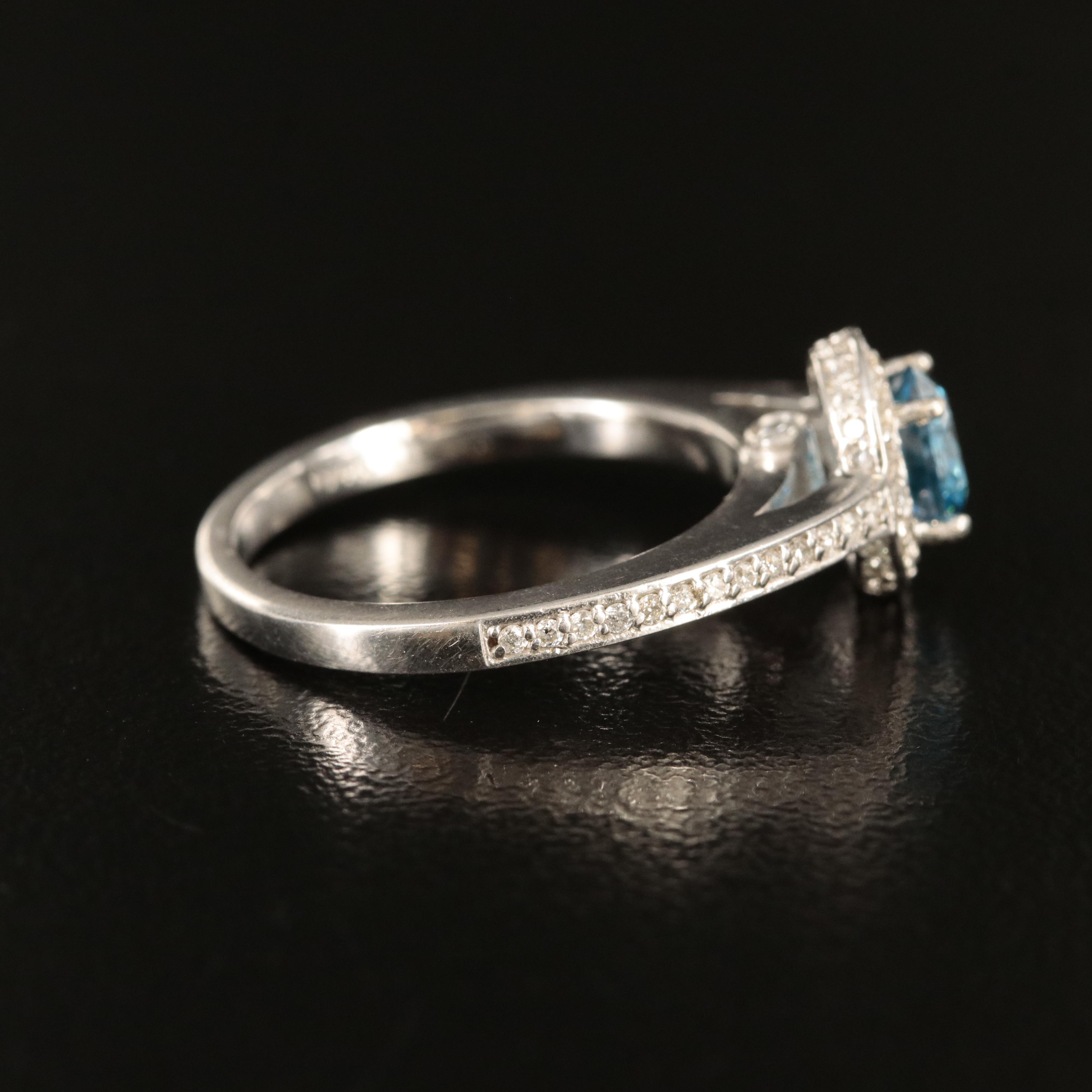 14K 1.01 CTW Diamond Ring with Fancy Vivid Blue Center