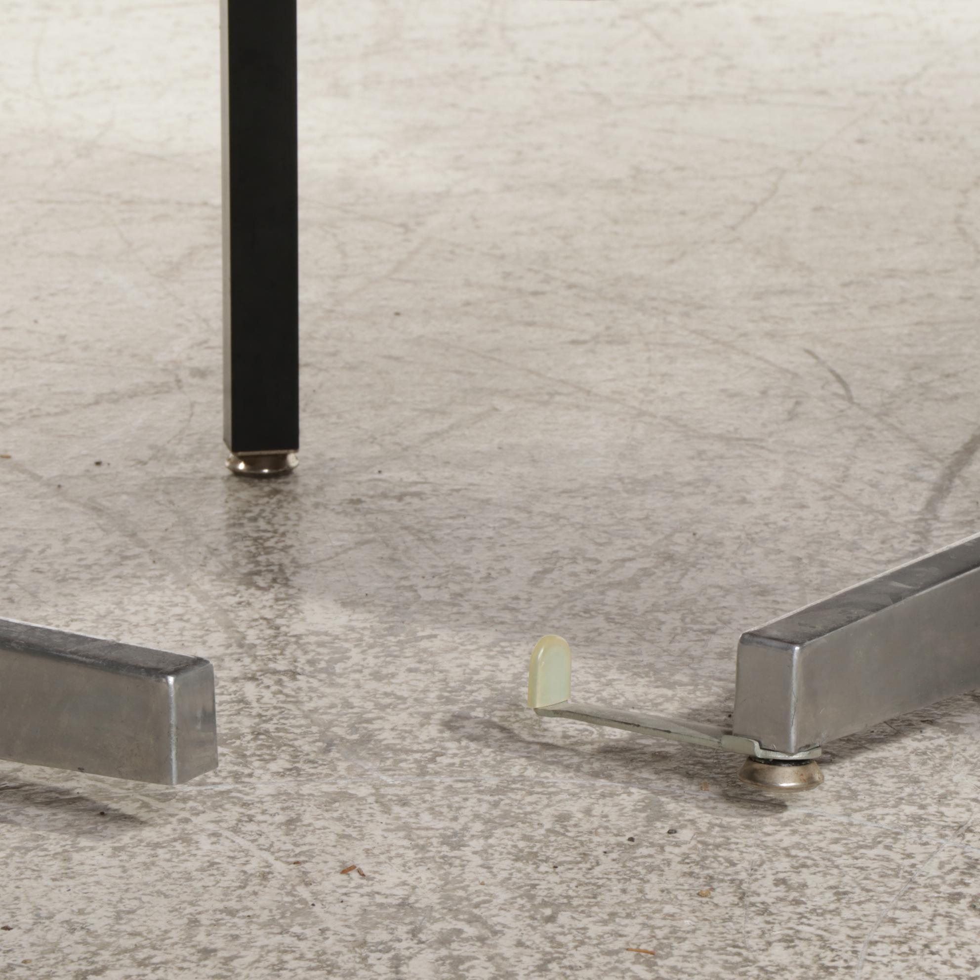 Krueger Mid Century Modern Upholstered Waiting Room Corner Seats and Table