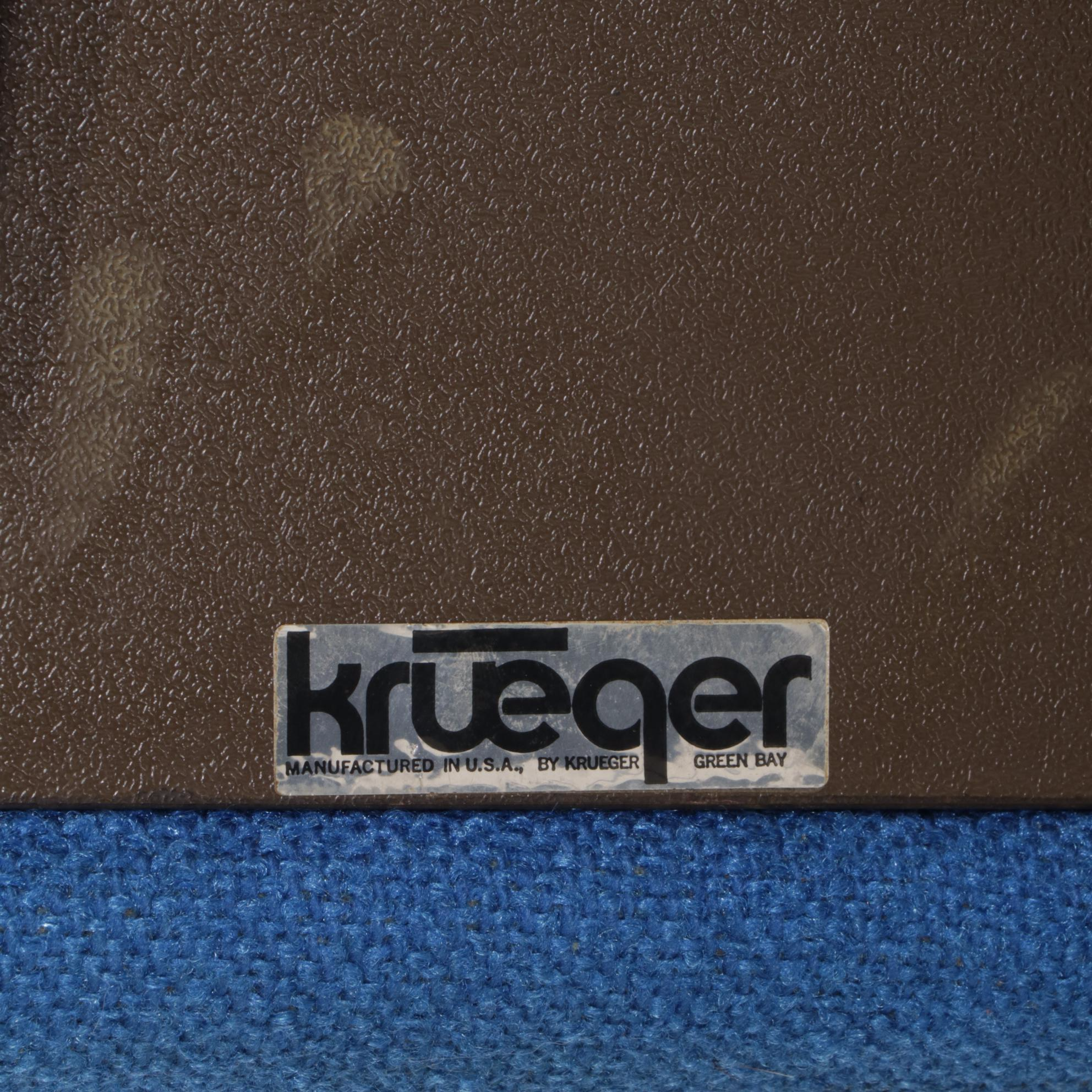 Krueger Mid Century Modern Upholstered Waiting Room Corner Seats and Table