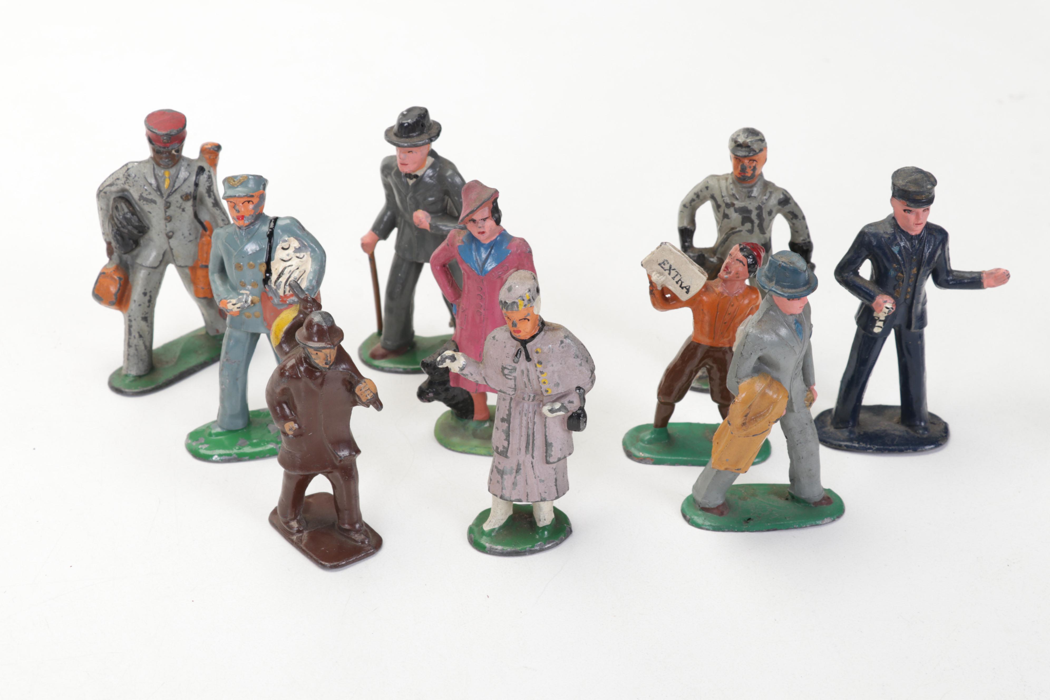 Lionel 027 and O Scale Locomotives, Cars, with Model Buildings, People and More