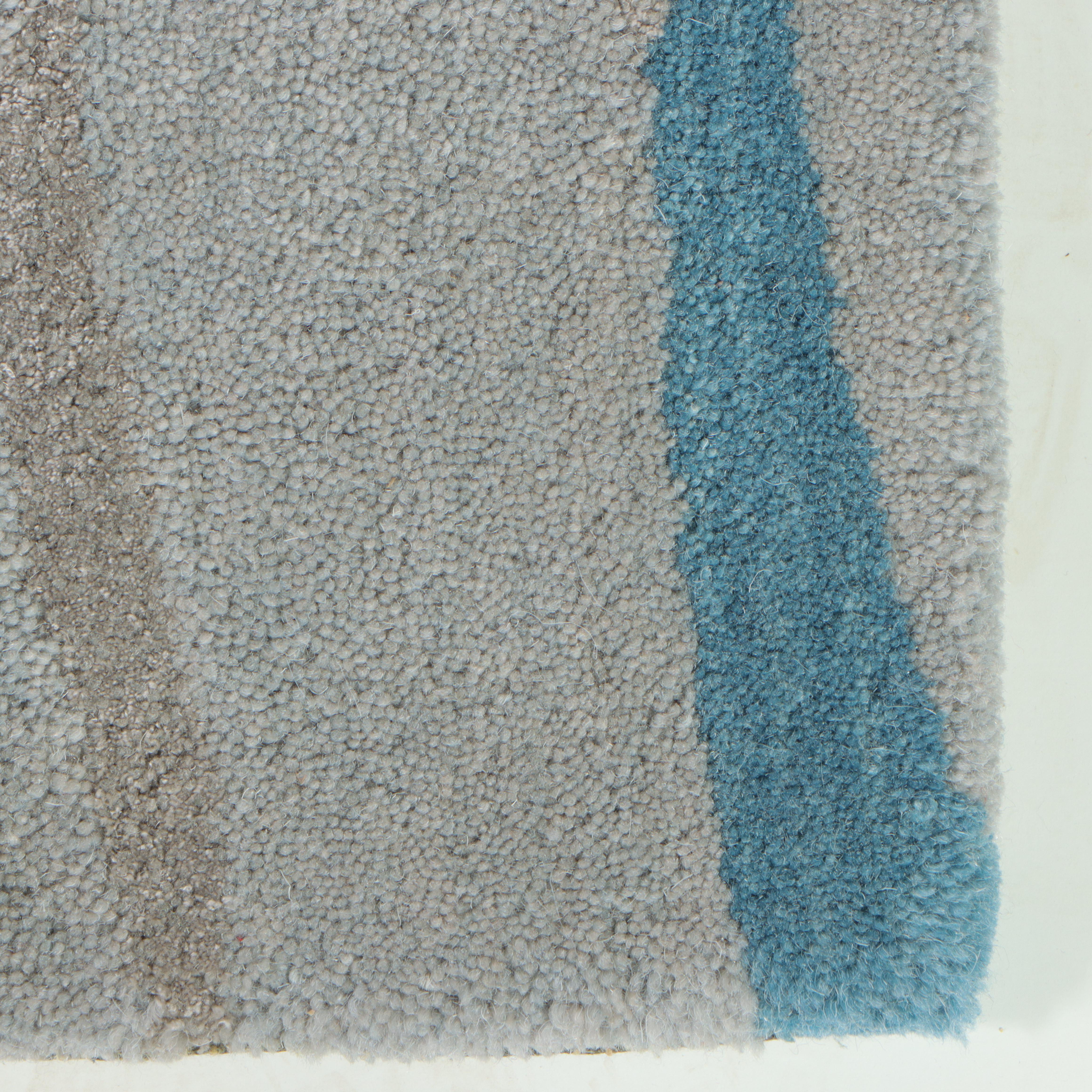 5' x 7'7 Hand-Tufted The Rug Gallery Area Rug