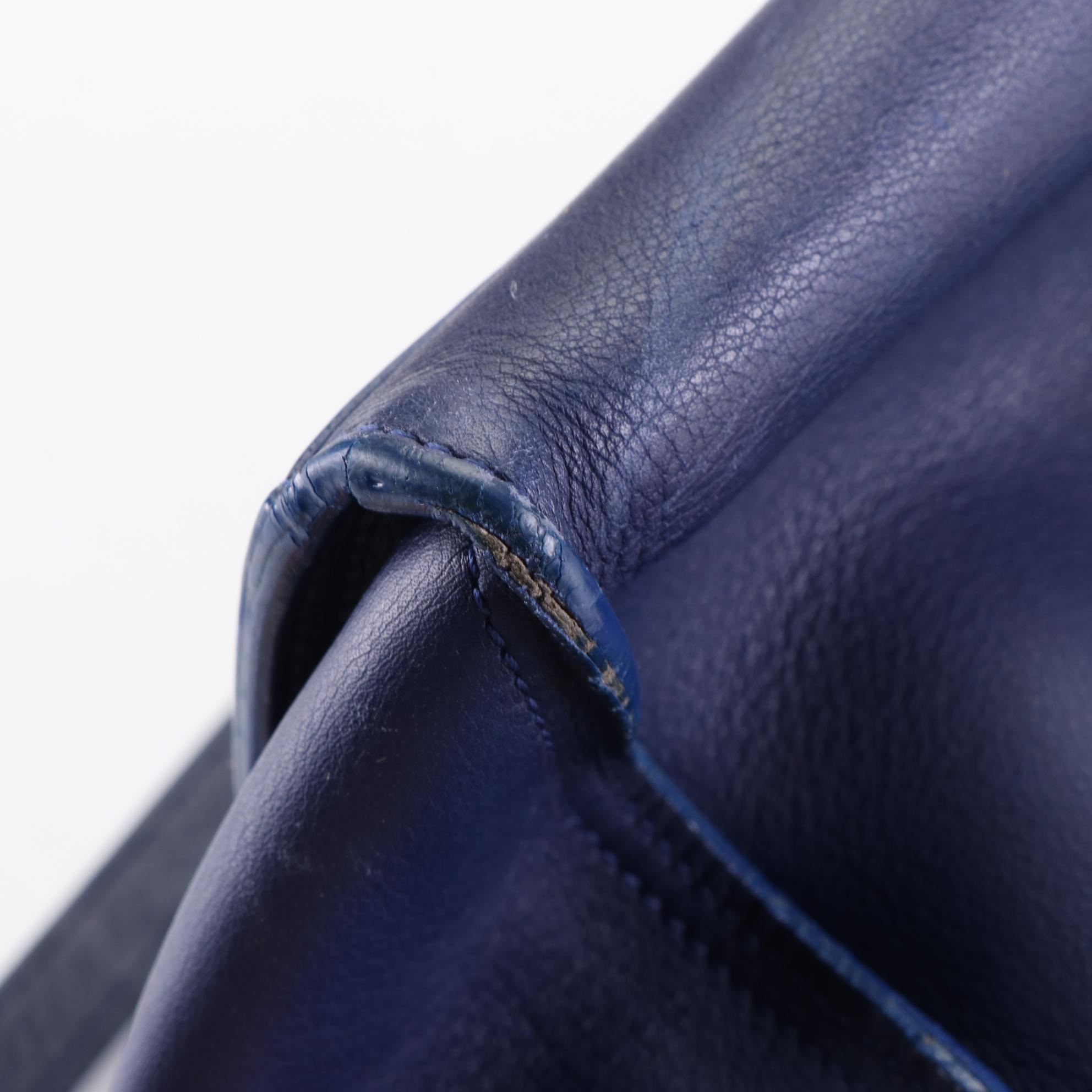 Saint Laurent Classic Y Cabas in Calfskin Leather w/Shoulder Strap