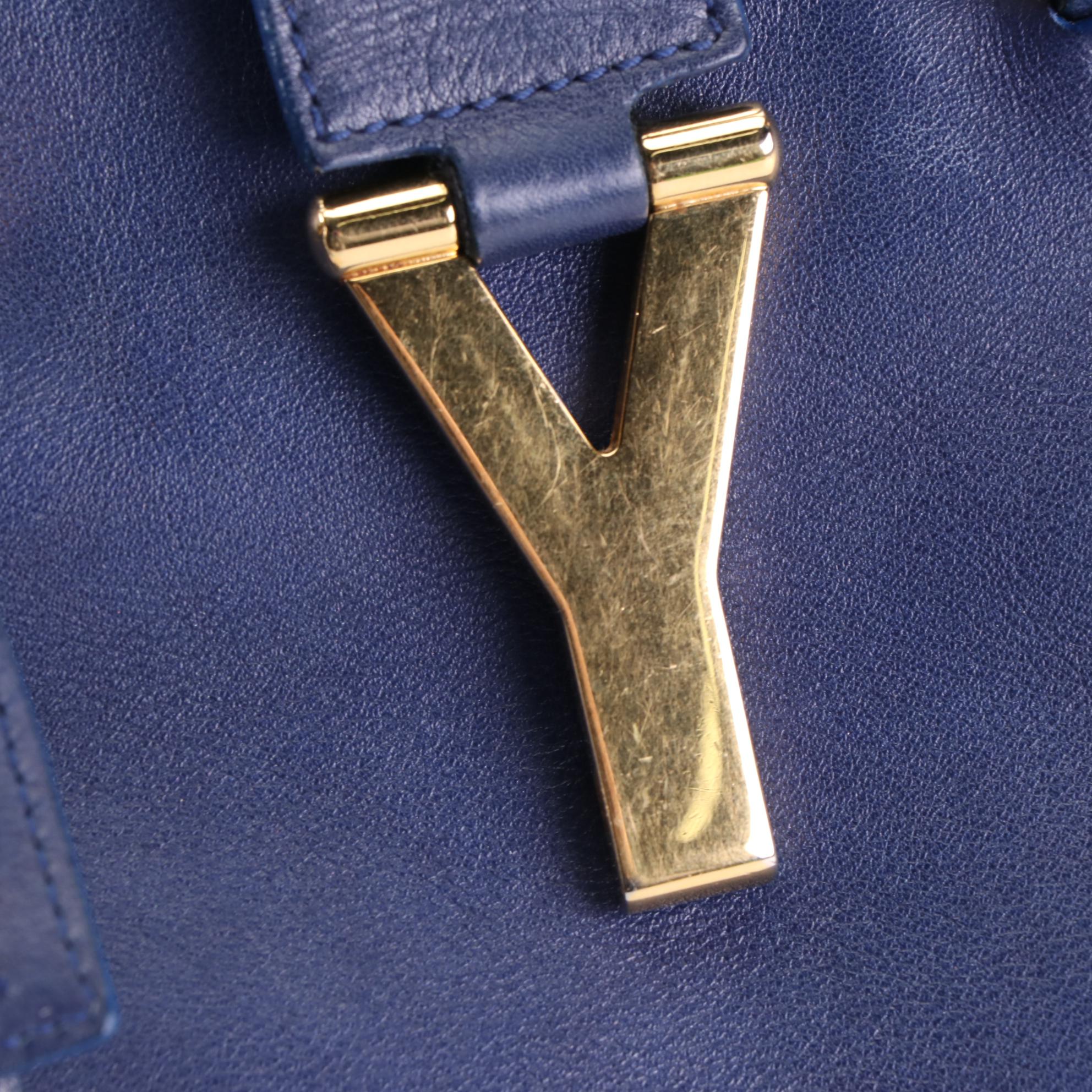 Saint Laurent Classic Y Cabas in Calfskin Leather w/Shoulder Strap