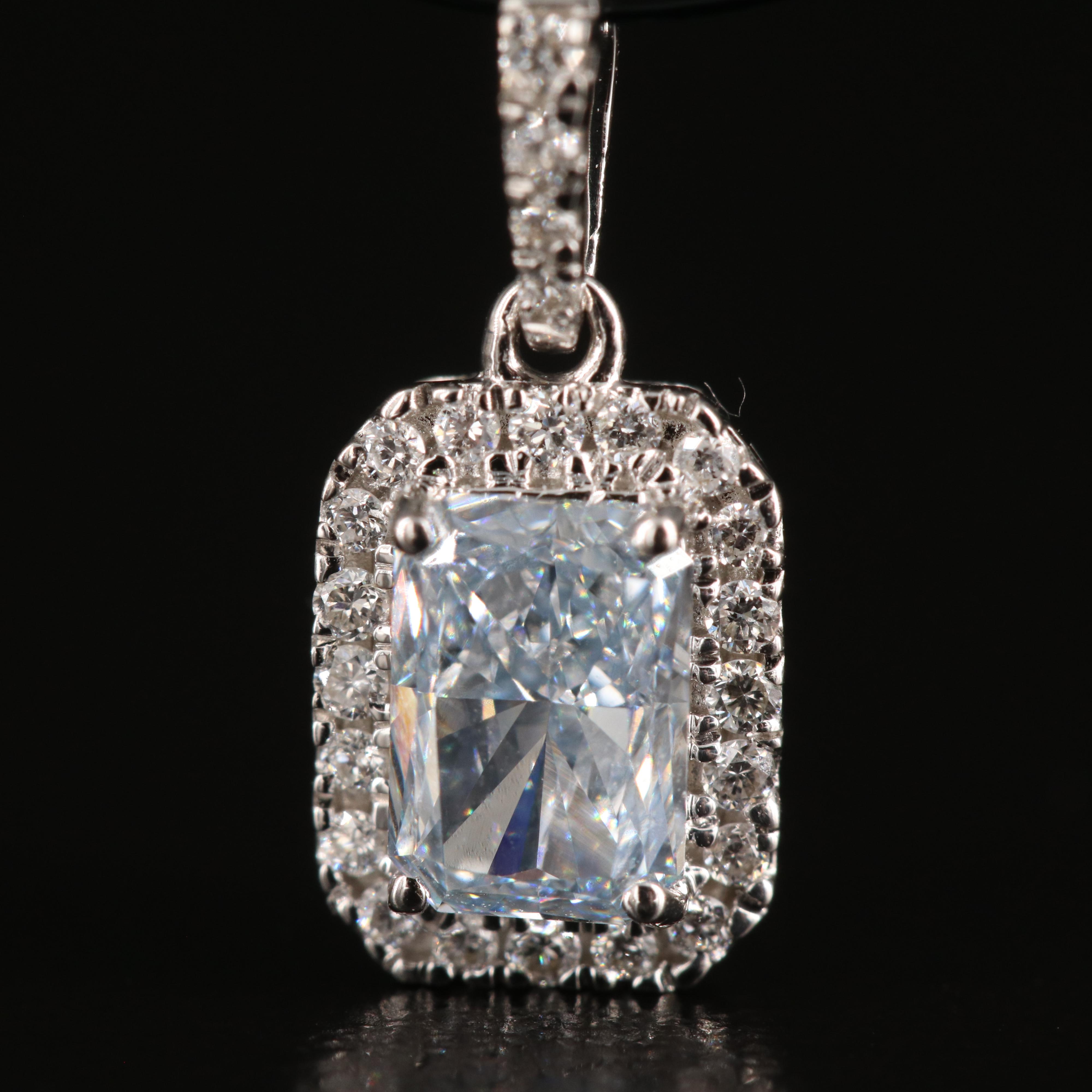 14K 0.69 CTW Lab Grown Diamond Pendant