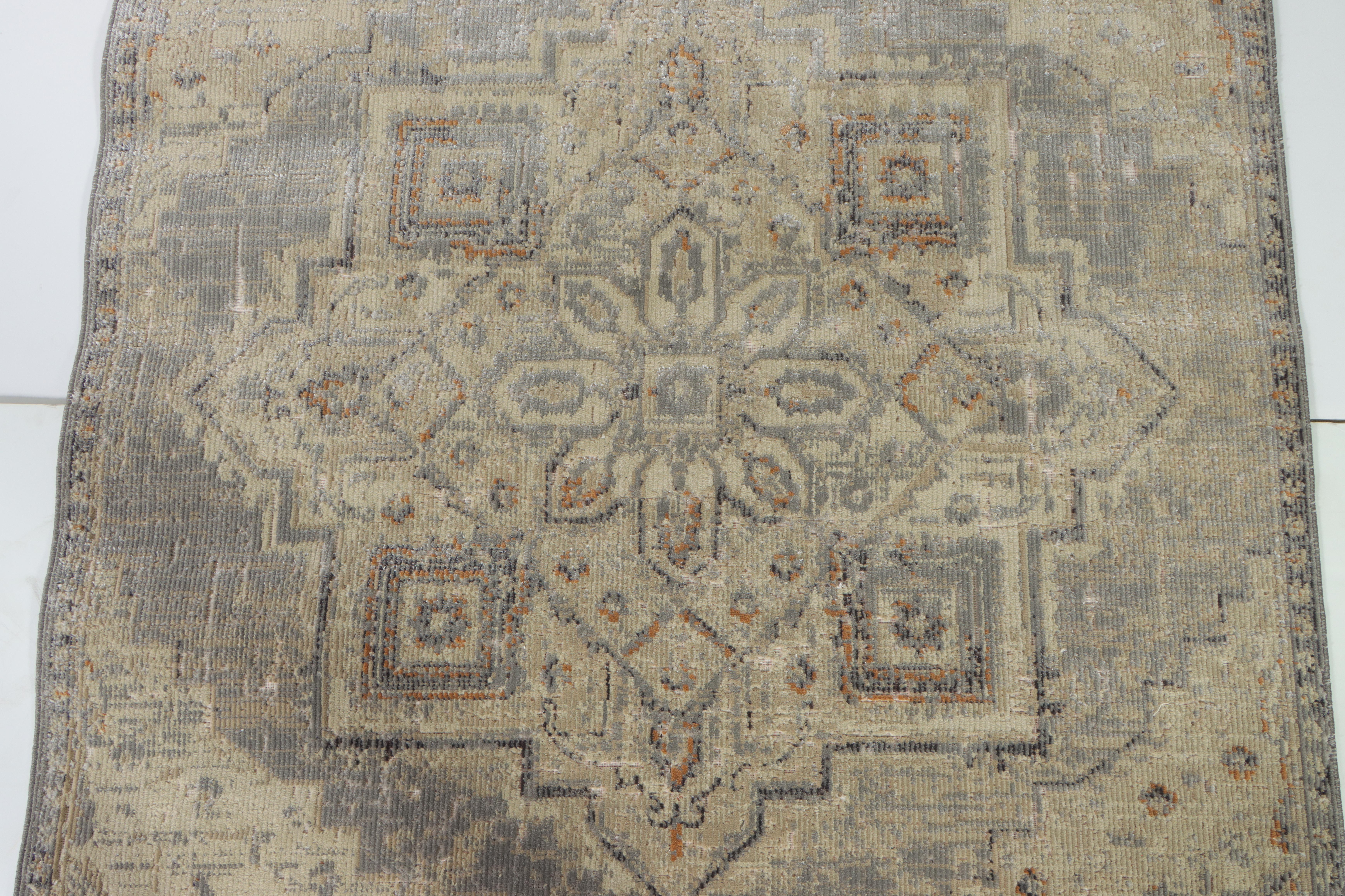 5' x 7'8 Machine Made The Rug Gallery Persian Style Area Rug