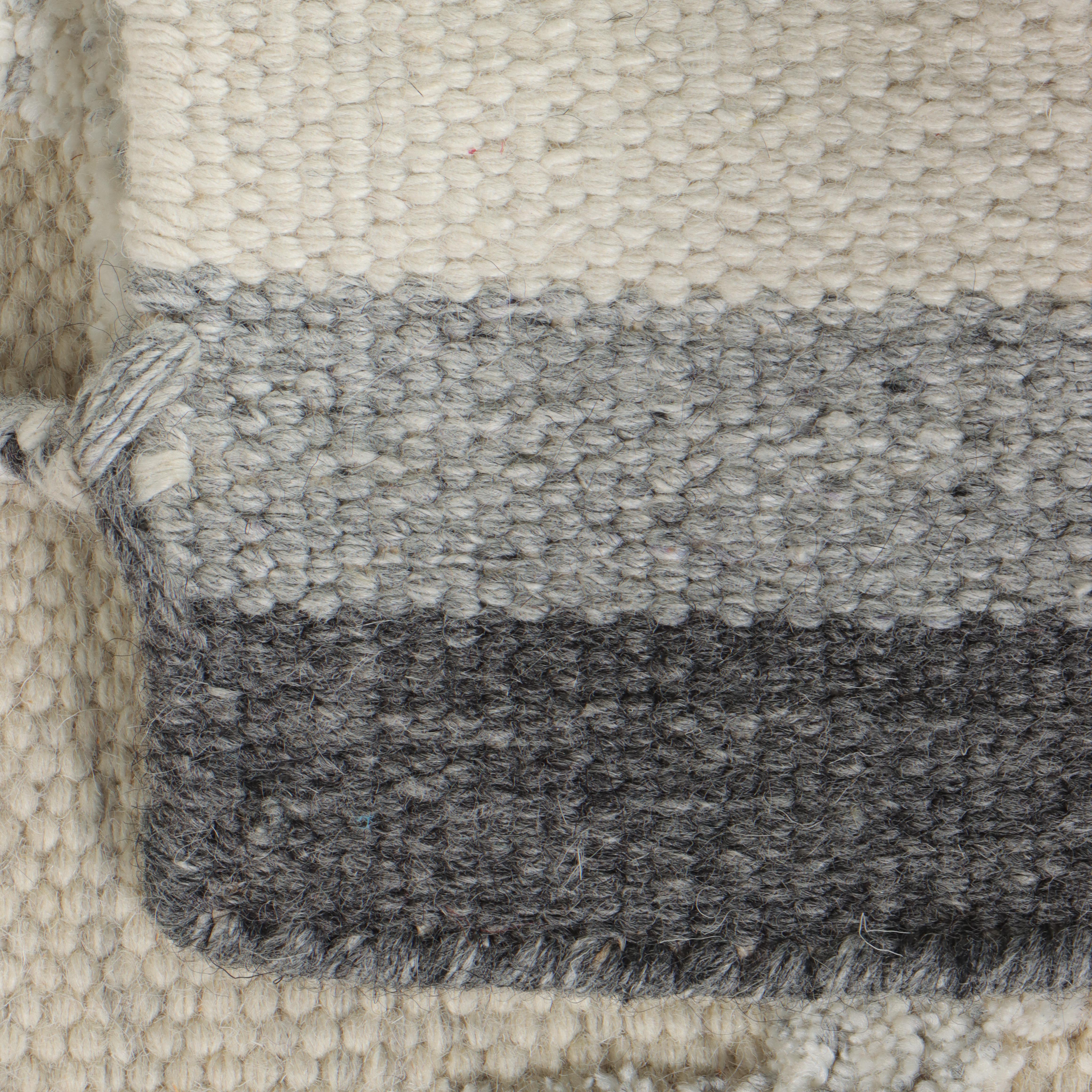 5'2 x 7'10 Handwoven Indian Dhurrie Mixed Technique Diamond Pattern Area Rug