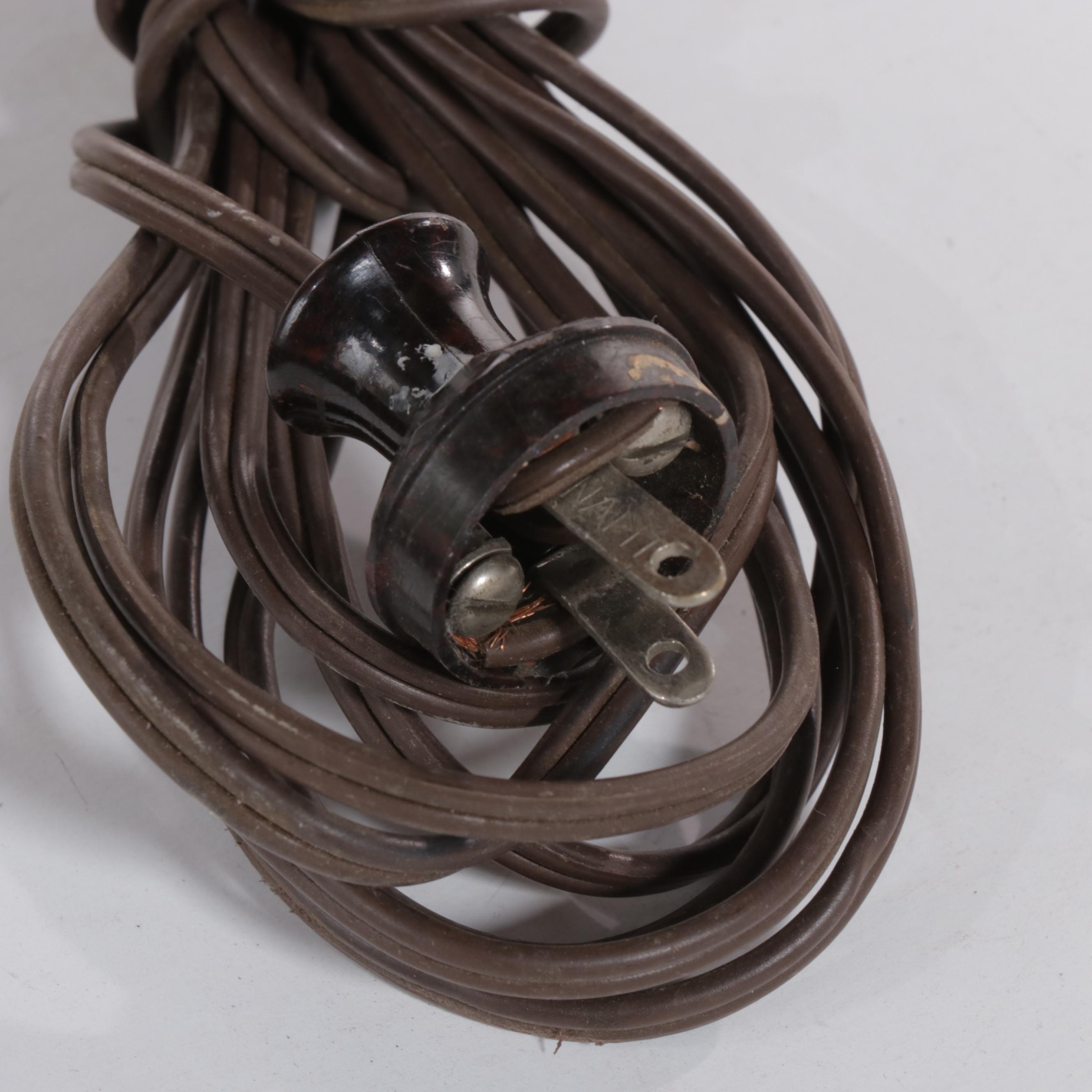 George Nelson for Herman Miller Walnut Planter and Integrated Lamp End Table