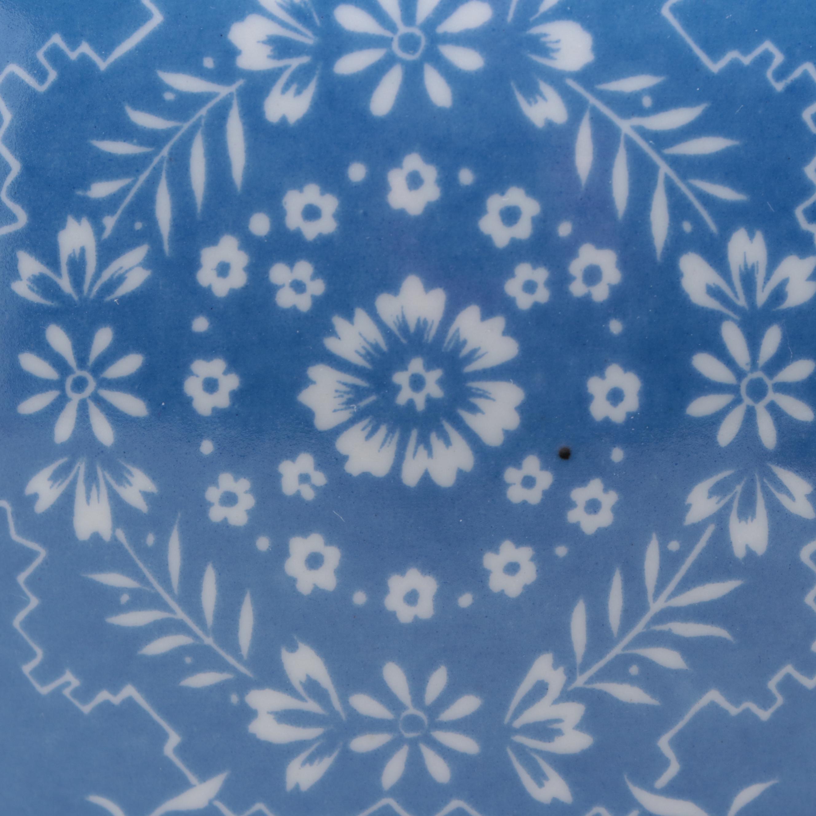 Chelsea House Blue and White Porcelain Huluping Vases, Late 20th Century