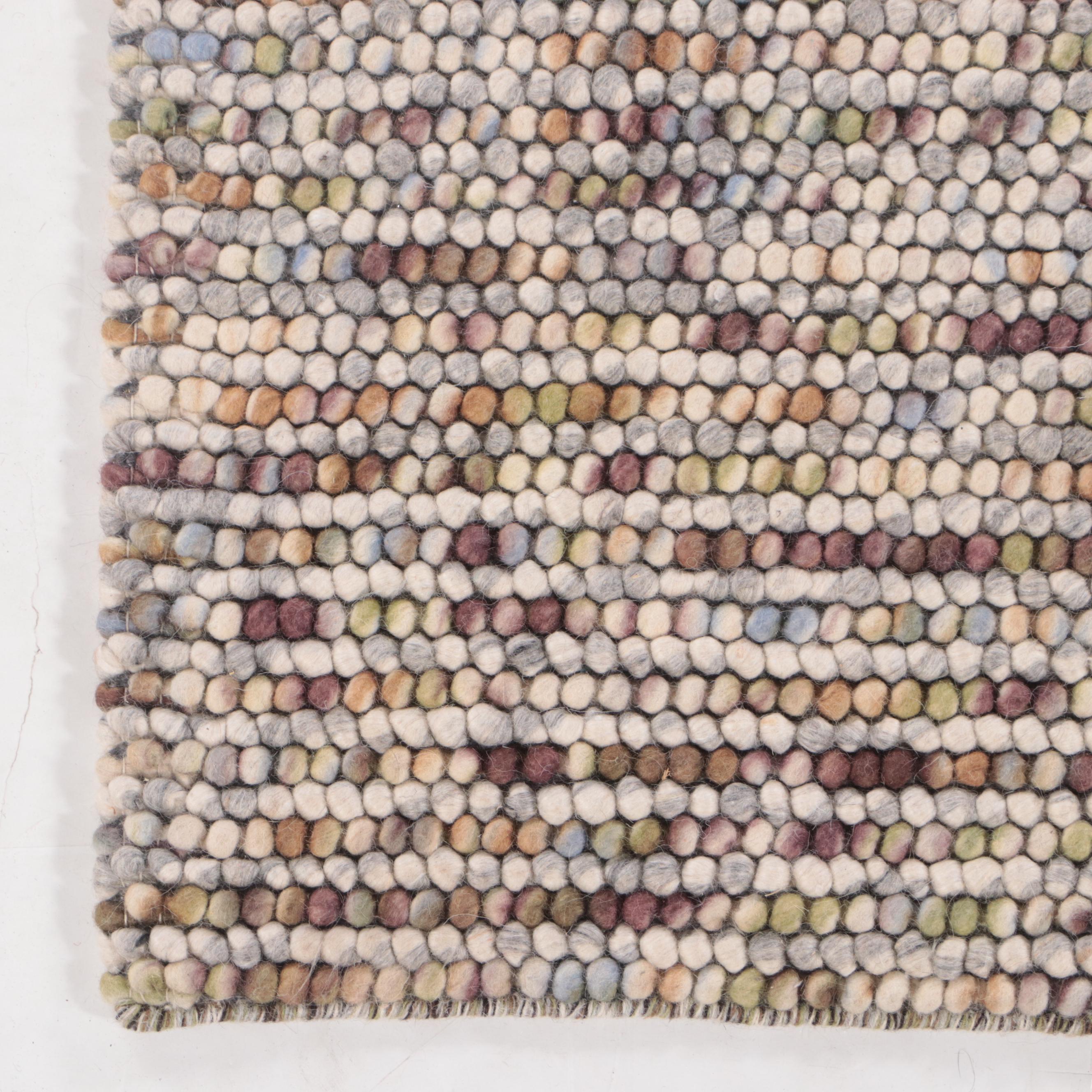 5' x 7'11 Hand-Knotted Safavieh Nirvana Area Rug