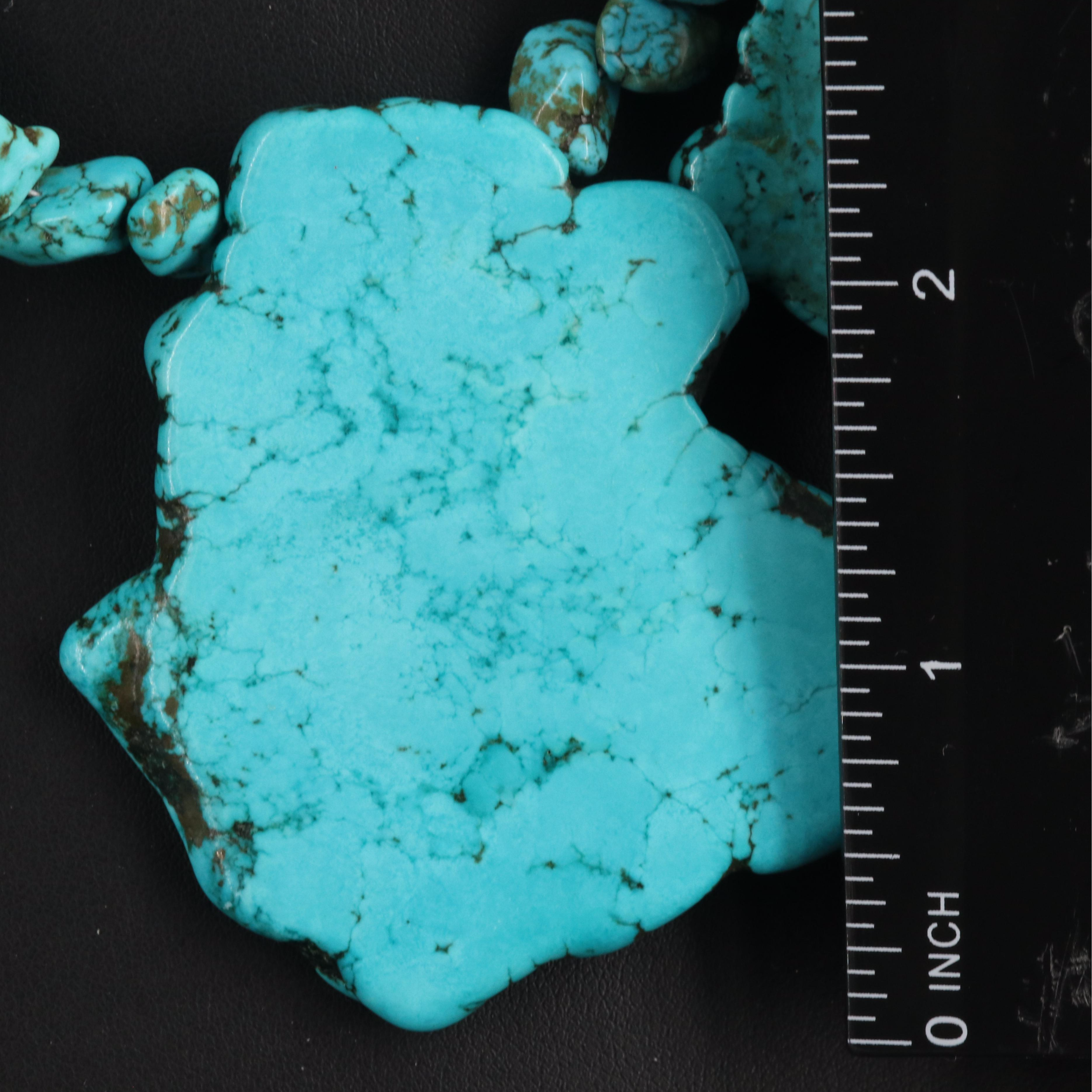 Graduated Magnesite Necklace