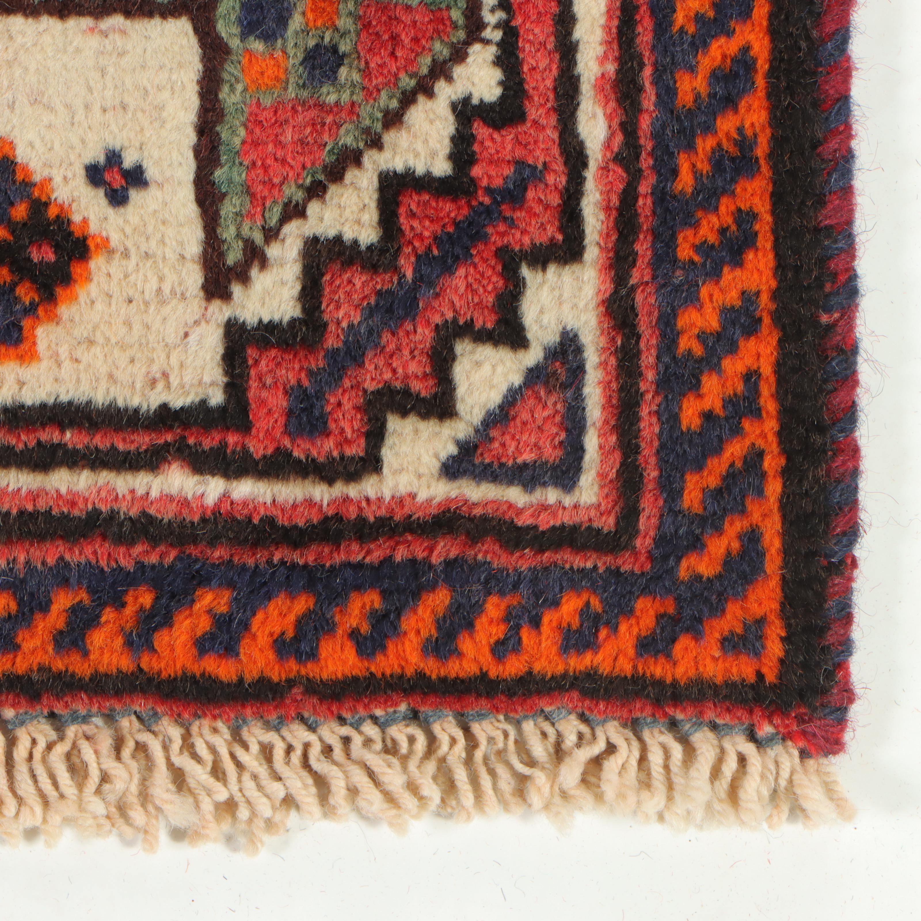 5' x 9'2 Hand-Knotted Persian Qashqai Area Rug