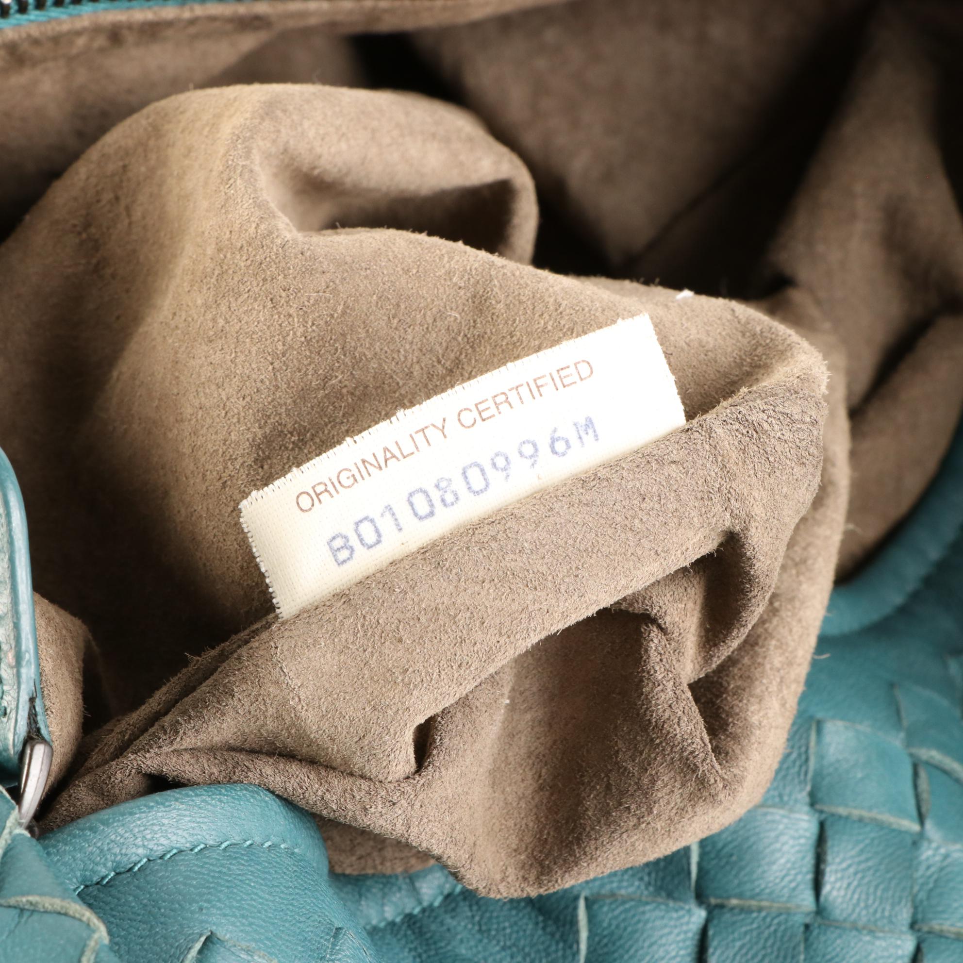 Bottega Veneta Shoulder Bag in Intrecciato Nappa Leather