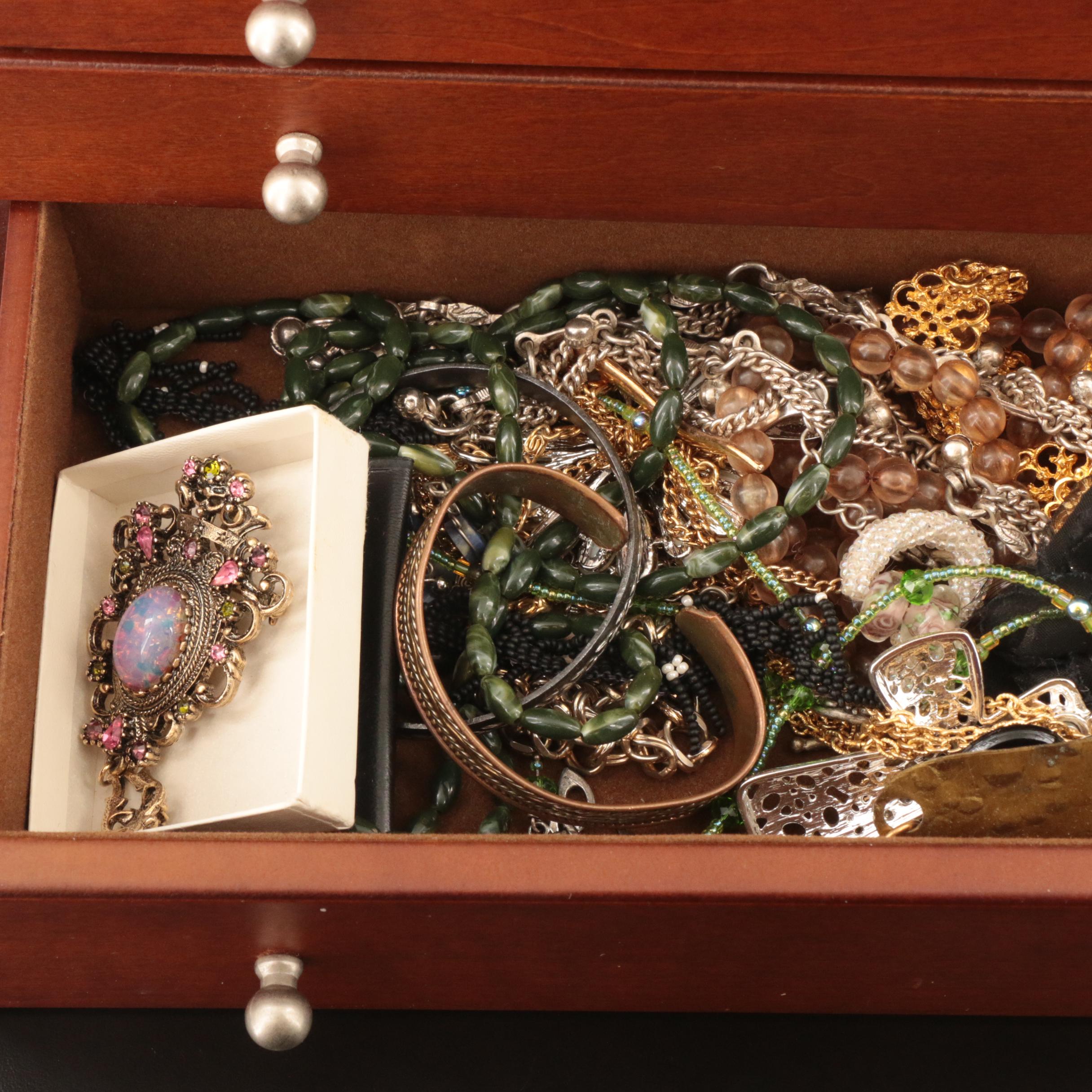 Uncommon Discoveries: Jewelry Collection