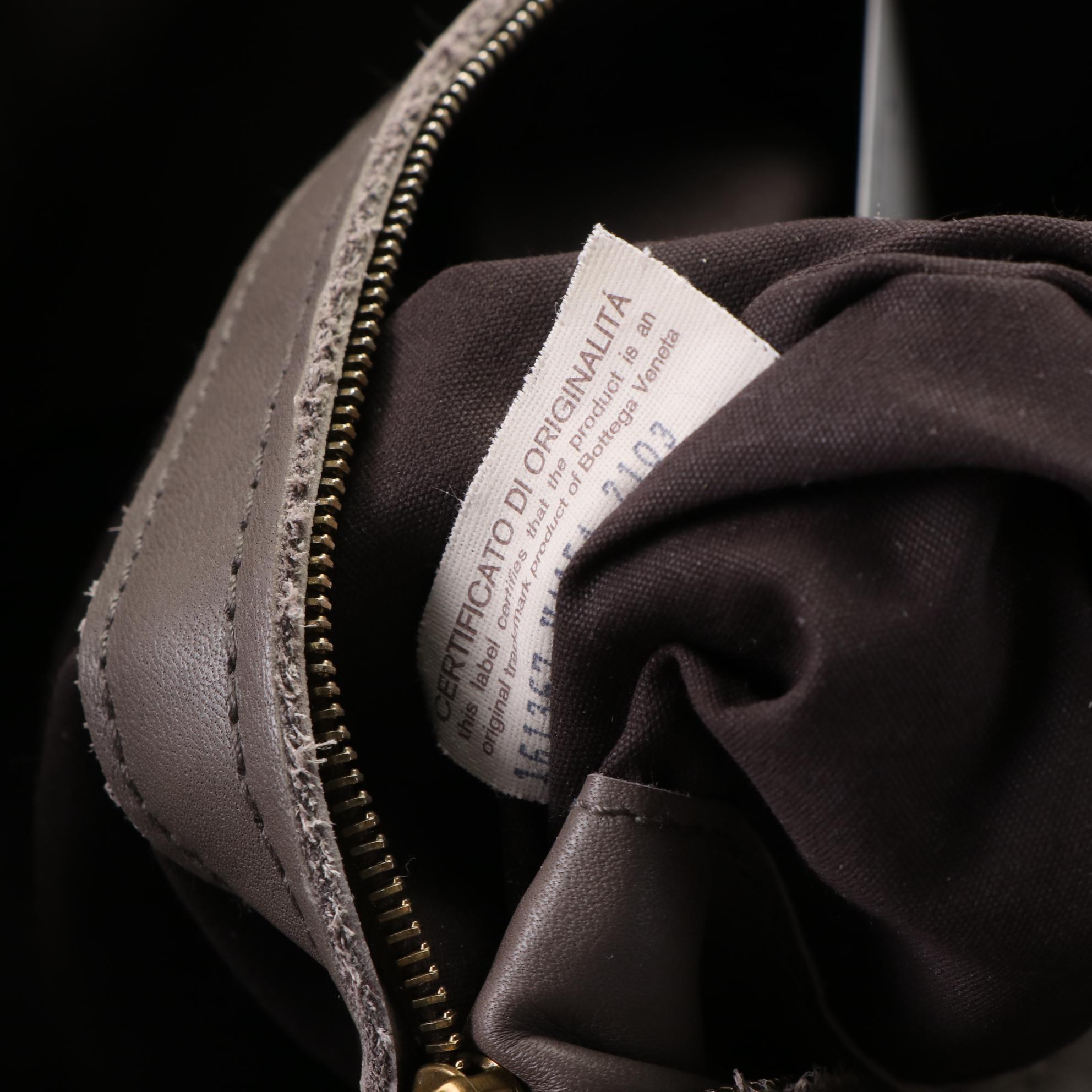 Bottega Veneta Drawstring Tote Large in Leather with Intrecciato Detail