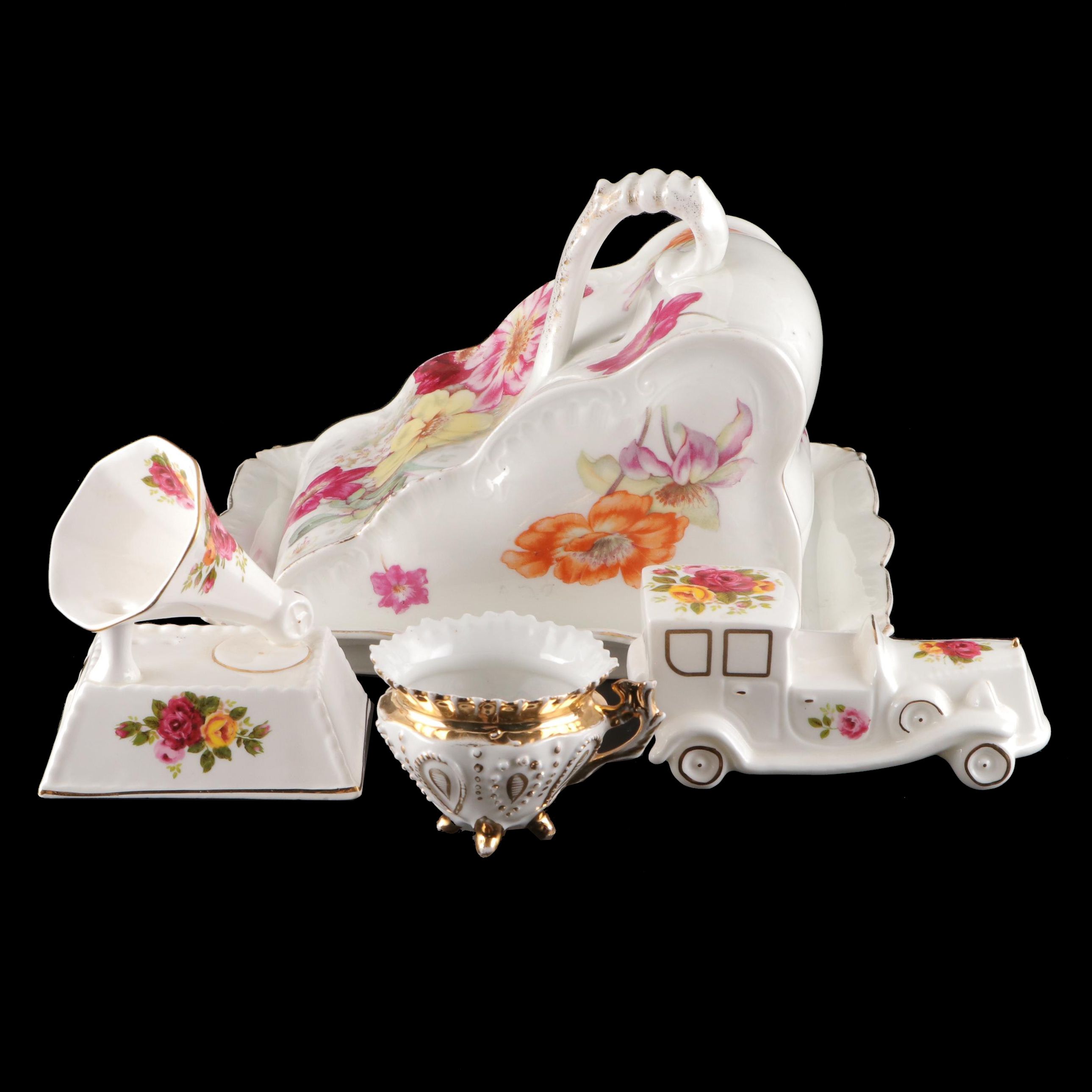 Gilt Porcelain Cheese Keeper with Other Home Décor