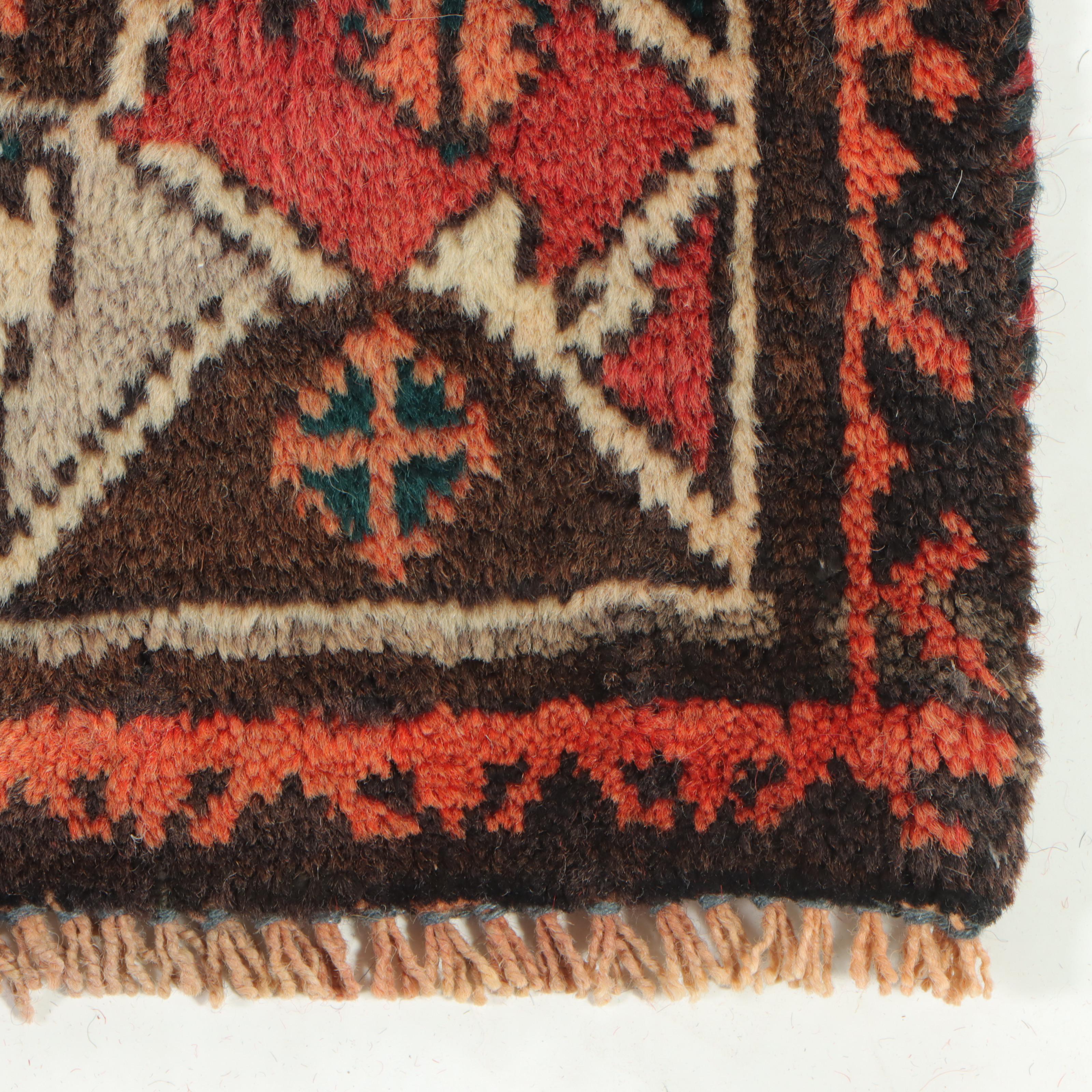 4'3 x 9'6 Hand-Knotted Persian Qashqai Area Rug