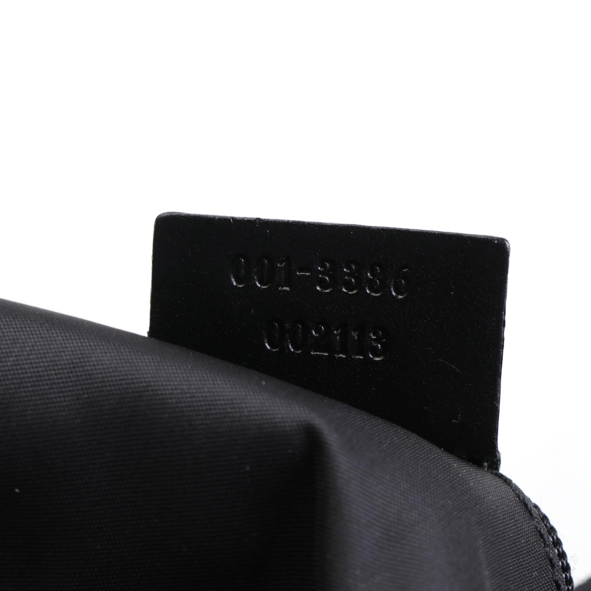 Gucci Shoulder Bag in Nylon and Black Leather