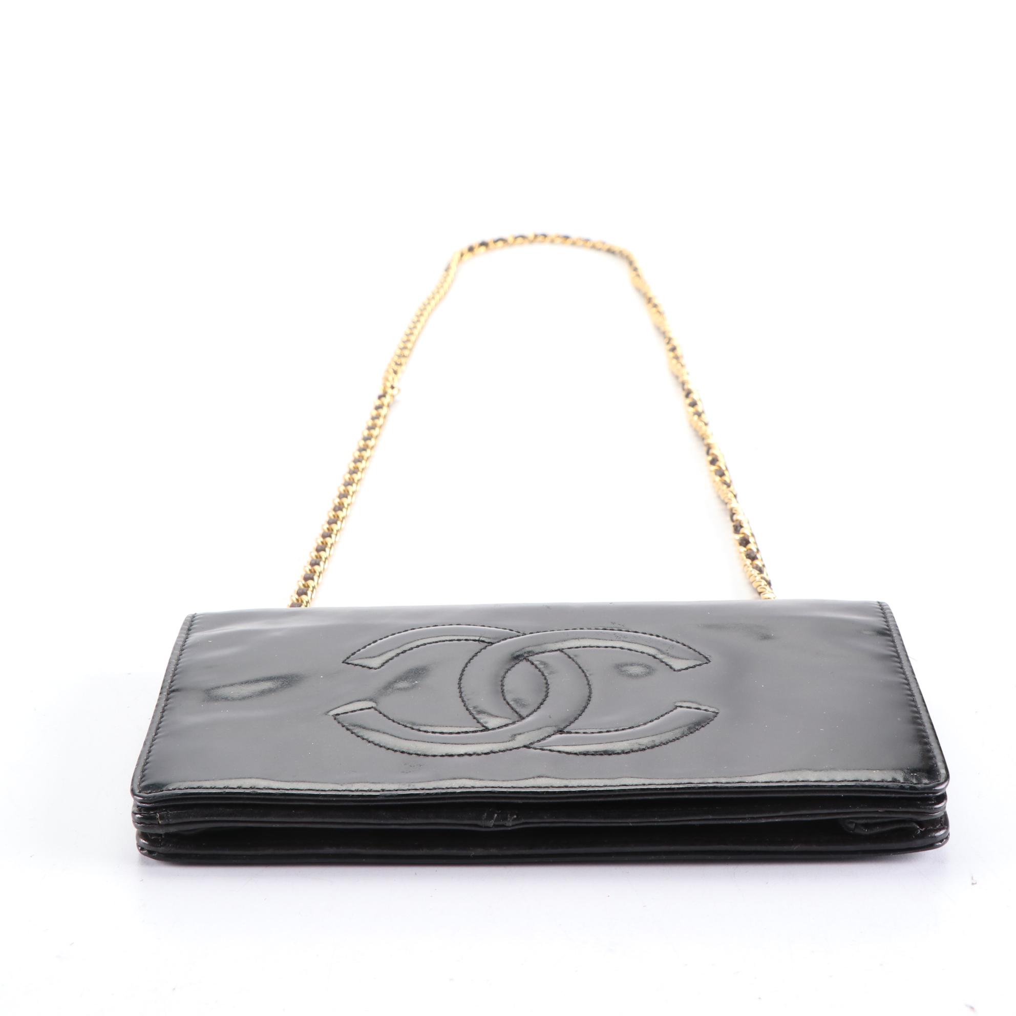 Chanel CC Wallet on Chain Bag in Patent Leather with Interwoven Chain Strap