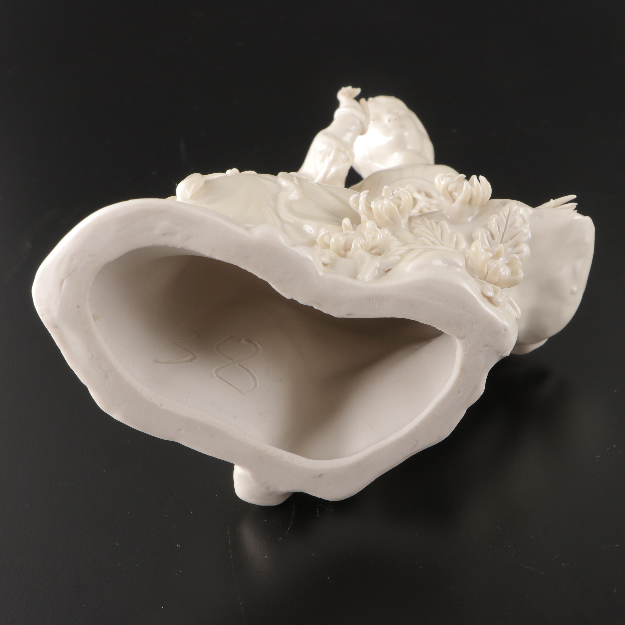 Guanyin Chinese Blanc de Chine Porcelain Figurines